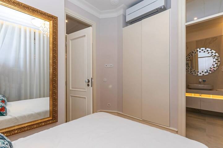 NEW AUGUSTA 229 STREET avec ASCENSEUR🎯CiTy Center gallery image 3