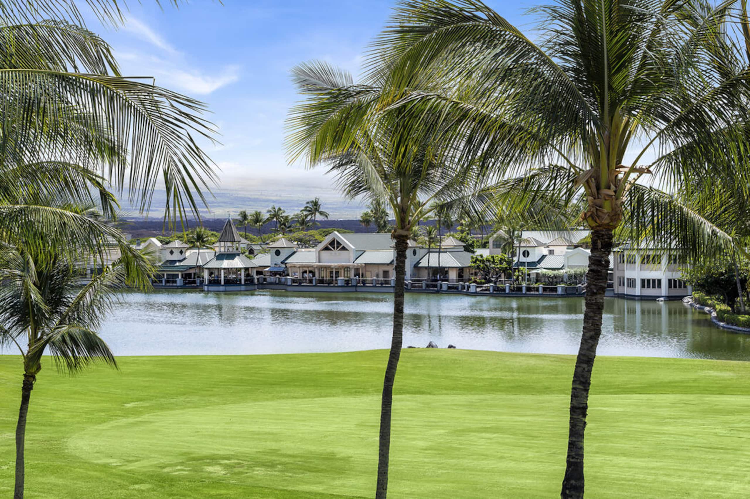 Penthouse w/ Golf & Lake Views - Photo 32