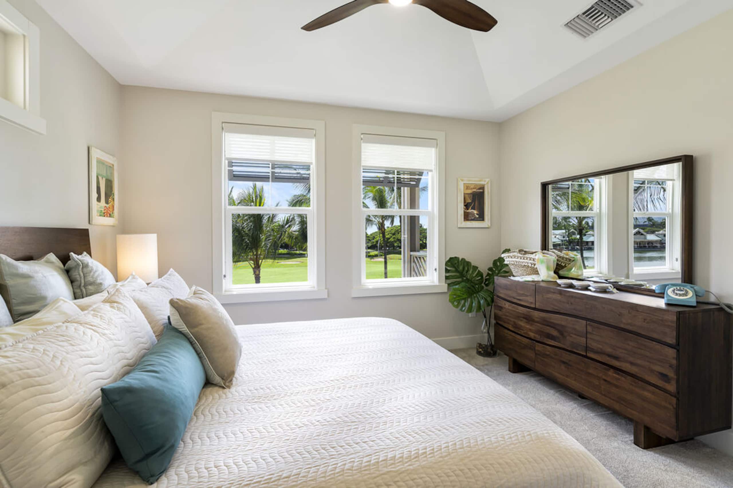 Penthouse w/ Golf & Lake Views - Photo 3