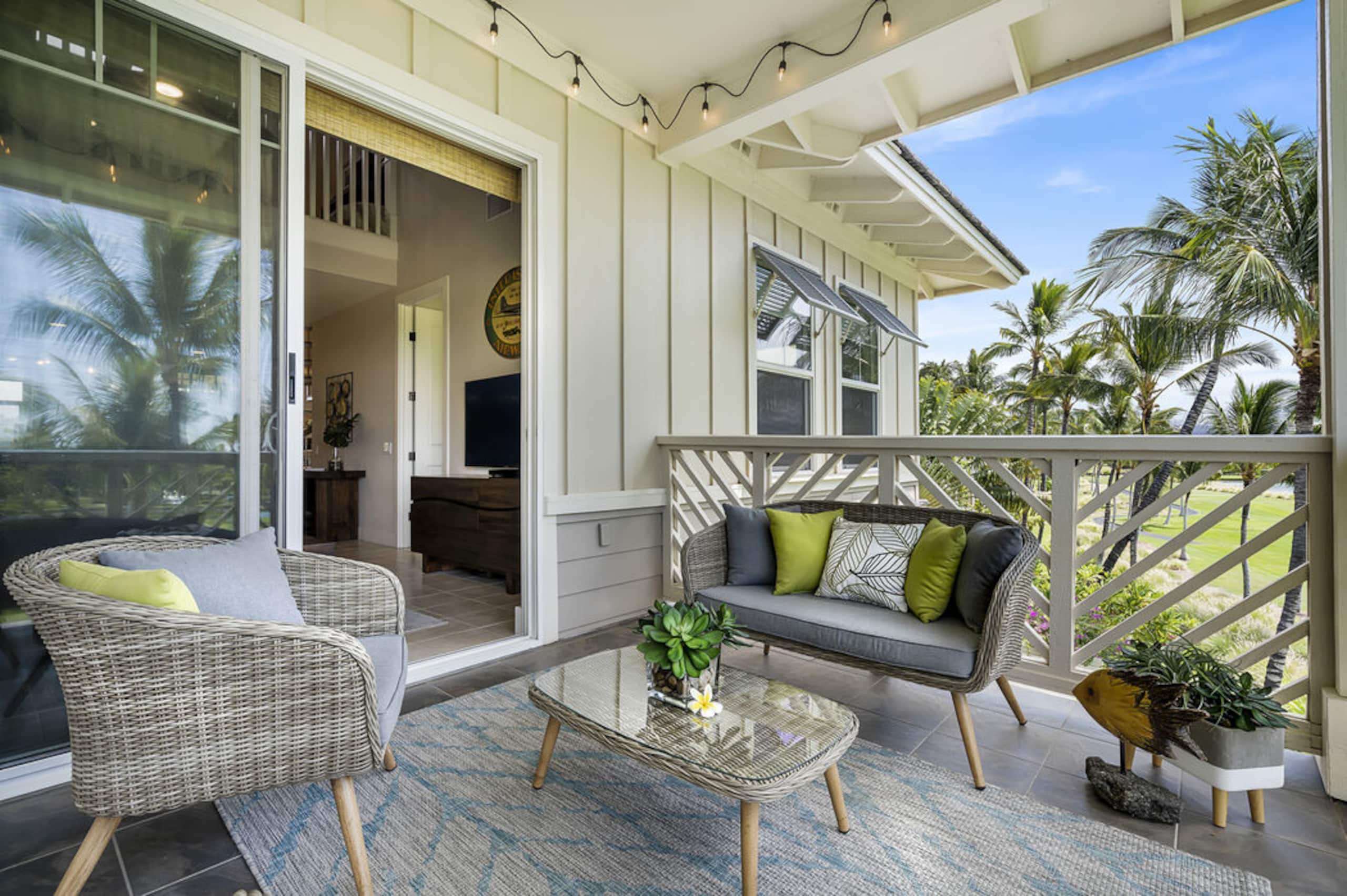 Penthouse w/ Golf & Lake Views - Photo 6