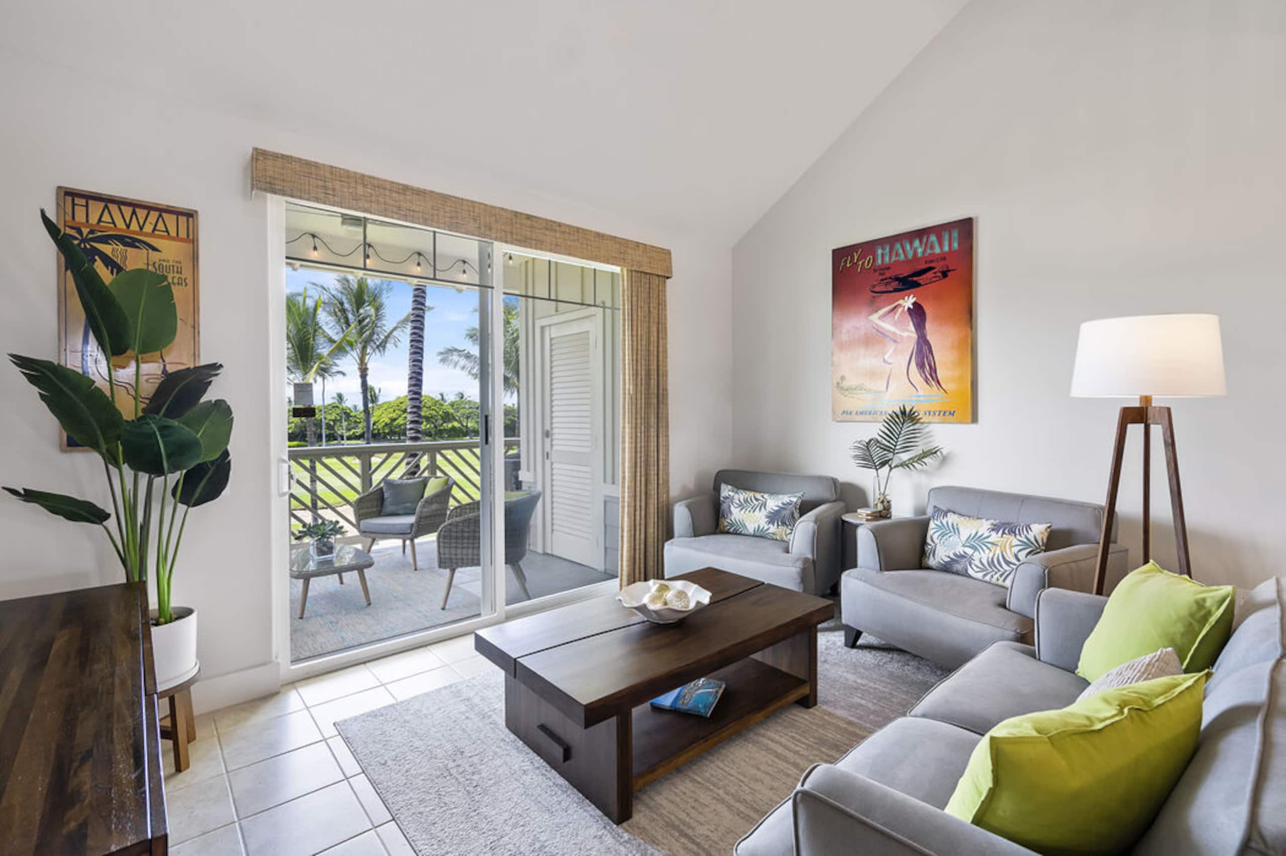 Penthouse w/ Golf & Lake Views - Photo 8
