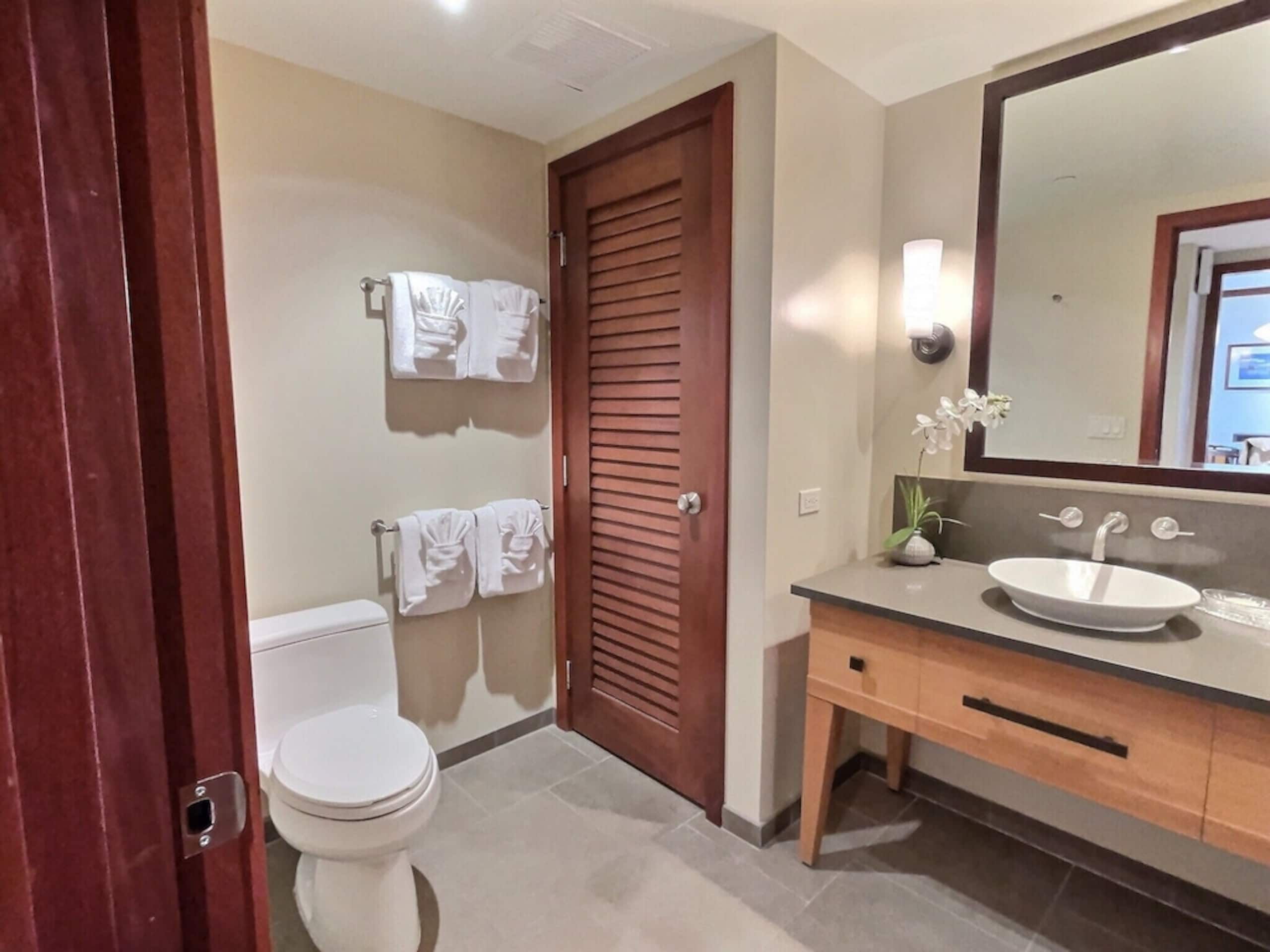 Condo in Kapolei · ★5.0 · 2 bedrooms · 2 beds · 2 private baths - Image 16