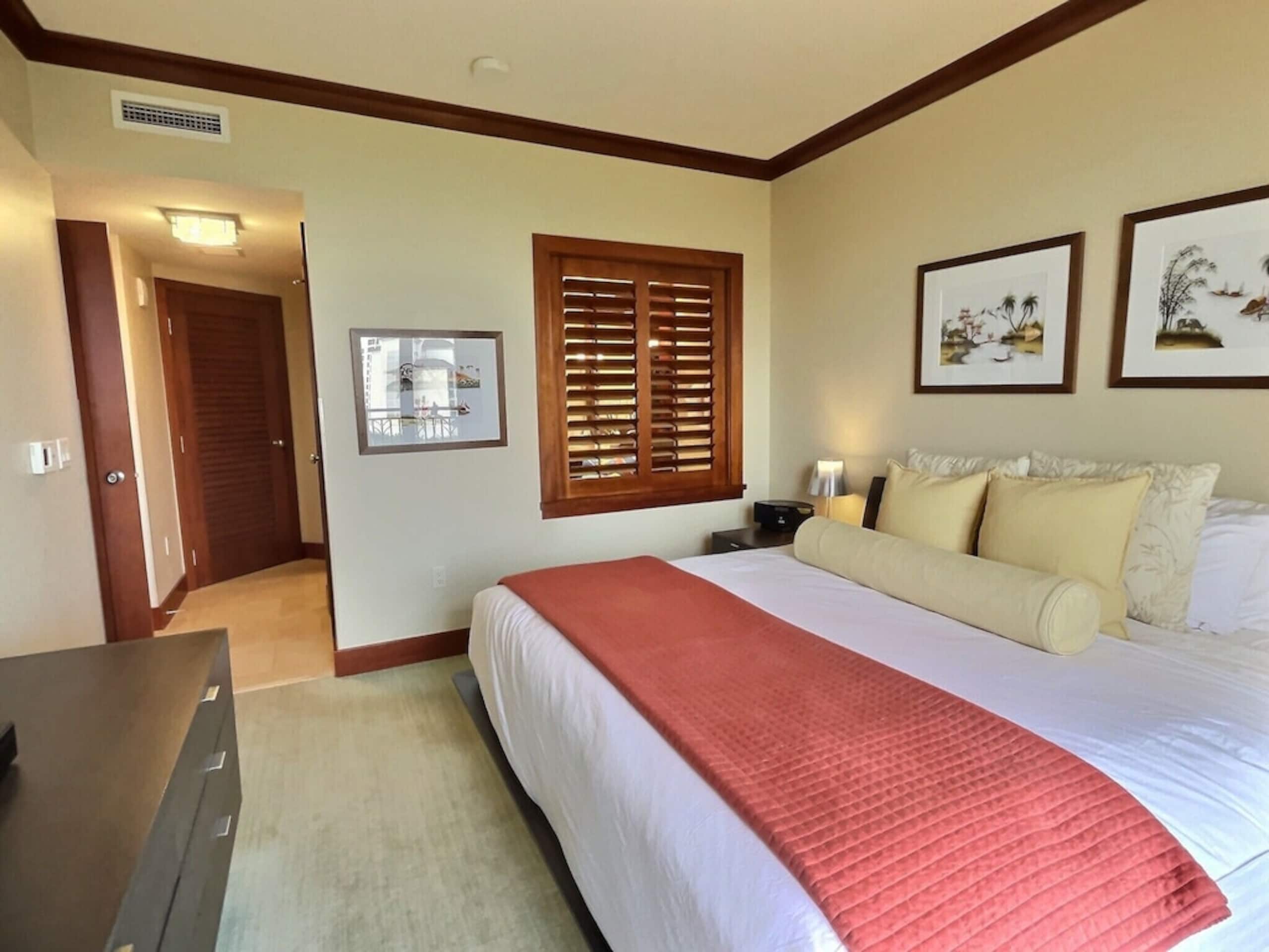 Condo in Kapolei · ★5.0 · 2 bedrooms · 2 beds · 2 private baths - Image 13