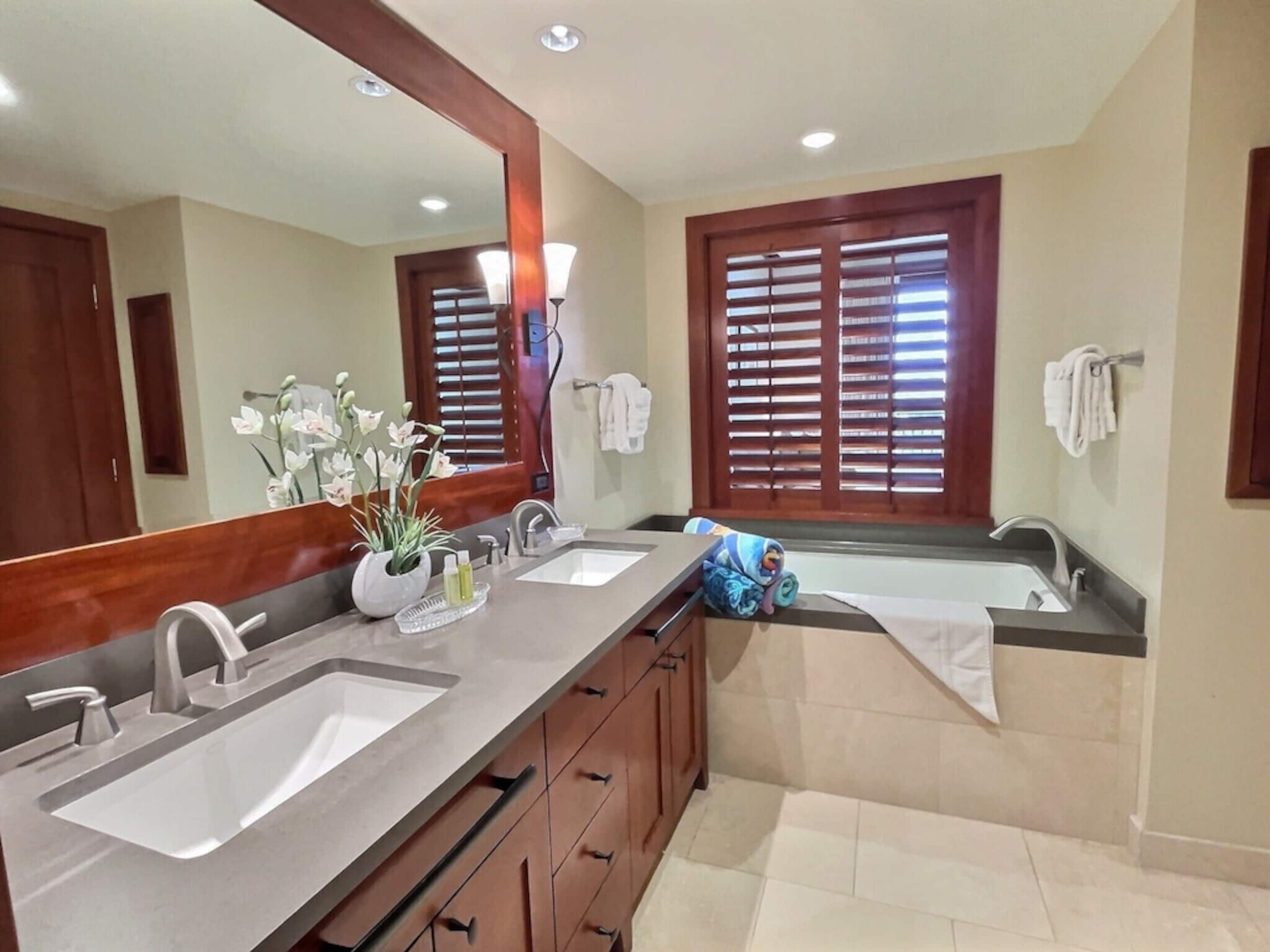 Condo in Kapolei · ★5.0 · 2 bedrooms · 2 beds · 2 private baths - Image 14