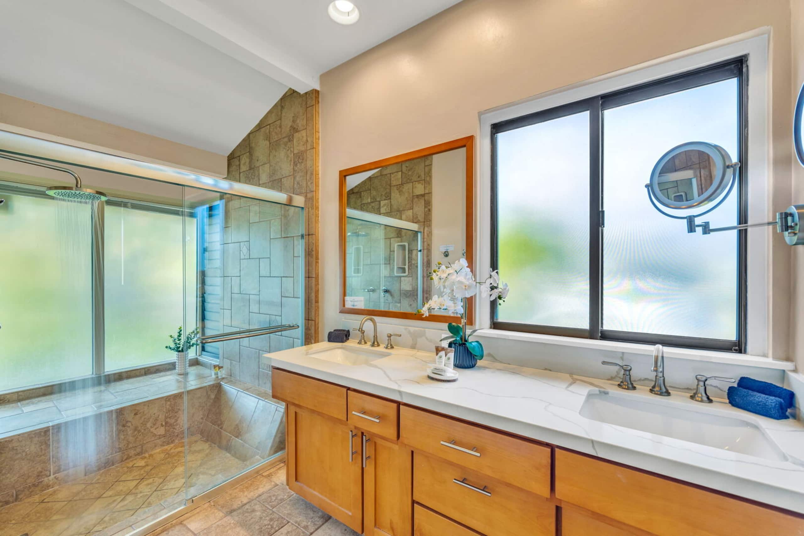 Condo in Lahaina · ★4.82 · 1 bedroom · 2 beds · 1.5 baths - Image 29