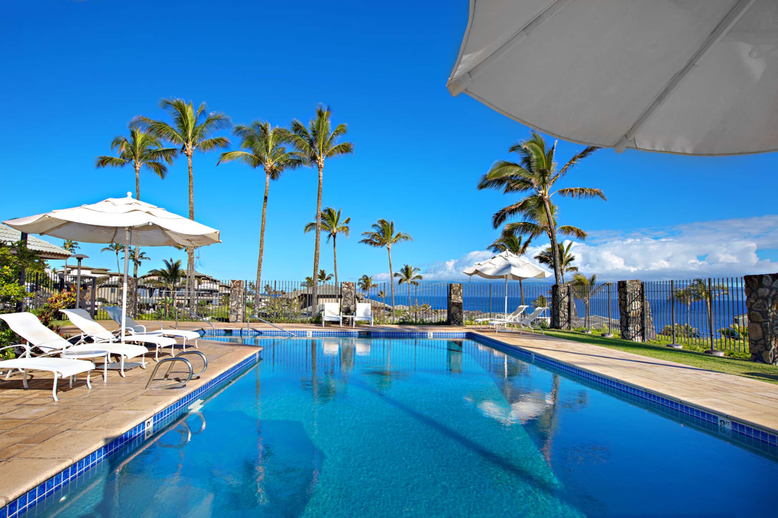 Condo in Lahaina · ★4.82 · 1 bedroom · 2 beds · 1.5 baths - Image 42