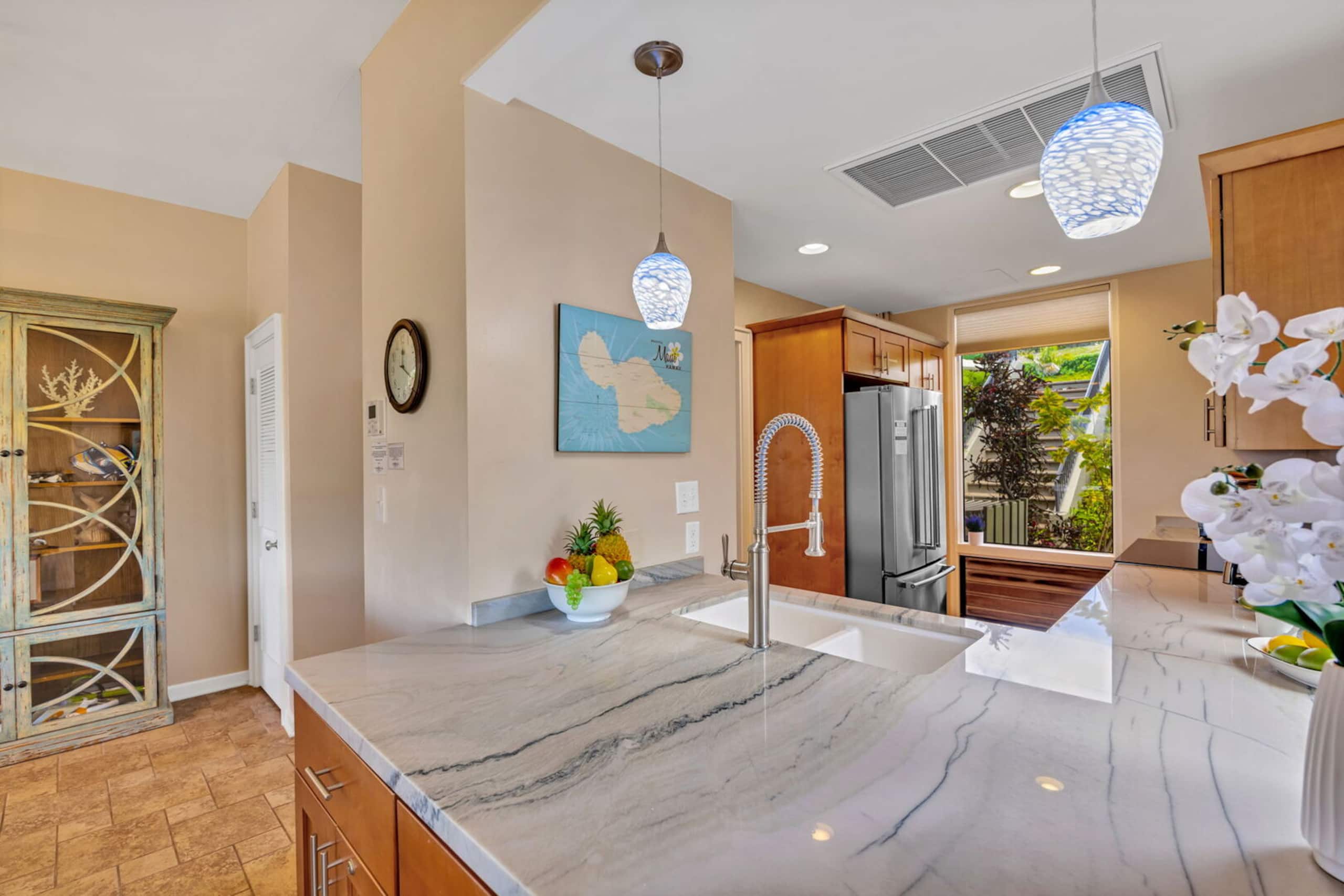 Condo in Lahaina · ★4.82 · 1 bedroom · 2 beds · 1.5 baths - Image 8
