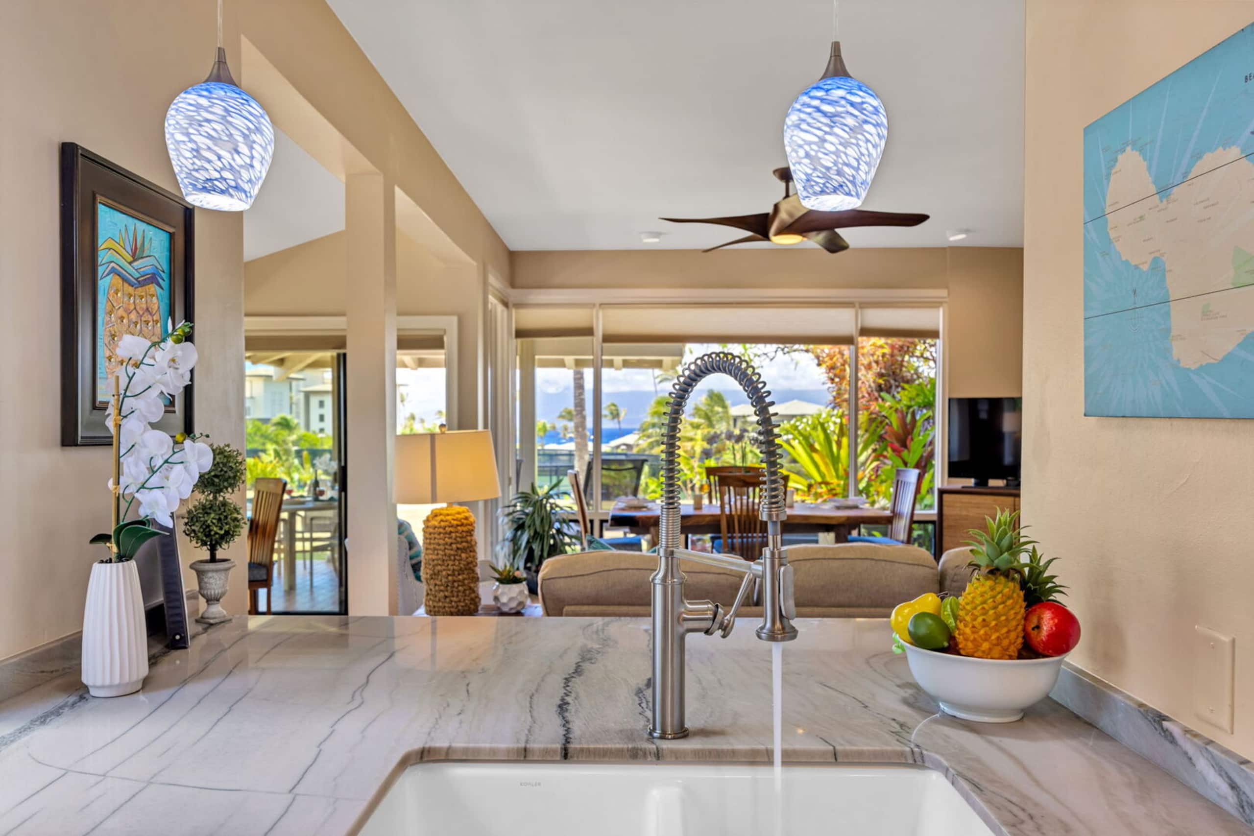 Condo in Lahaina · ★4.82 · 1 bedroom · 2 beds · 1.5 baths - Image 10