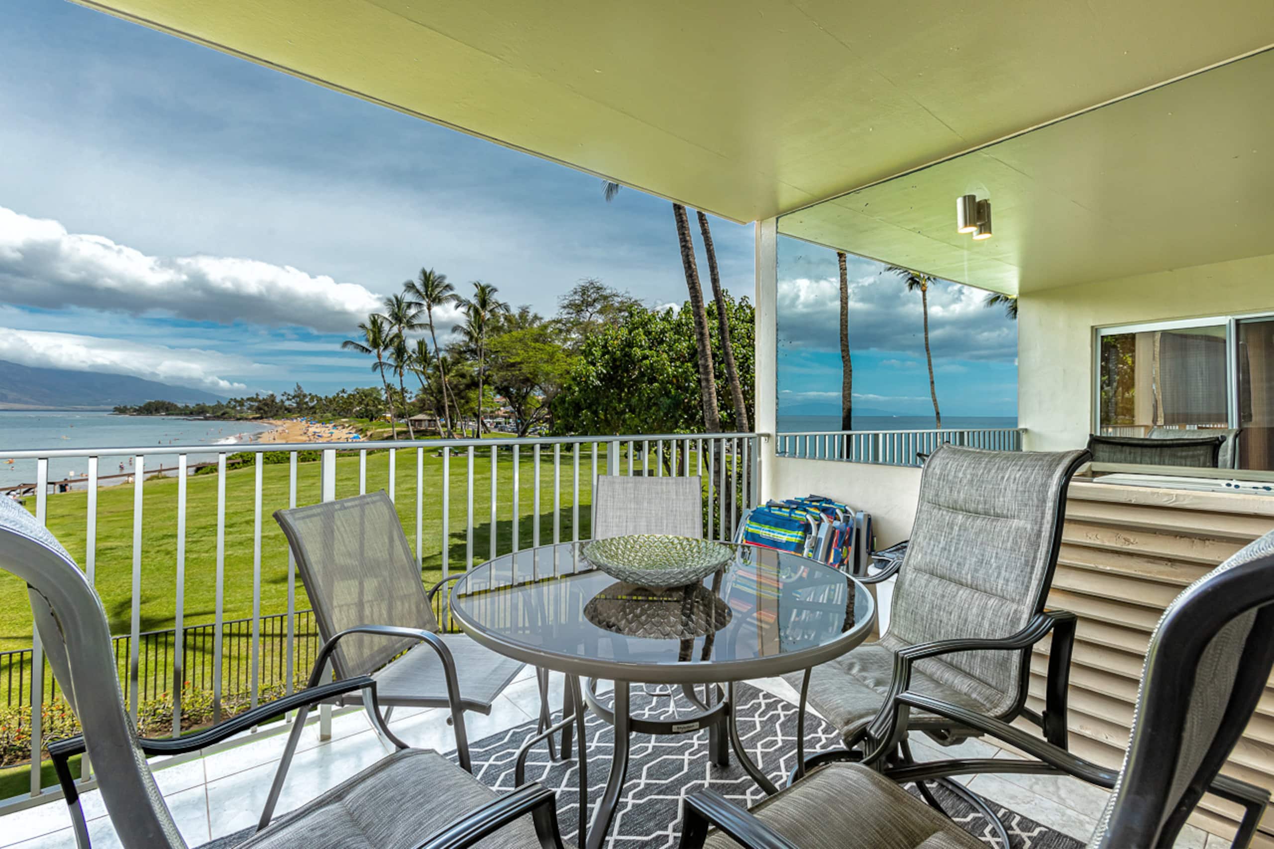 Condo in Kihei · ★5.0 · 2 bedrooms · 4 beds · 2 baths - Image 9