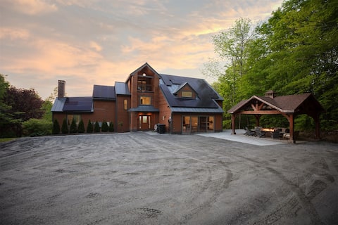 Secluded Luxury Lodge On Stratton w/ Heated Pool