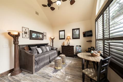 Top performing Airbnb: Safari Casita on the River in Gruene in New Braunfels