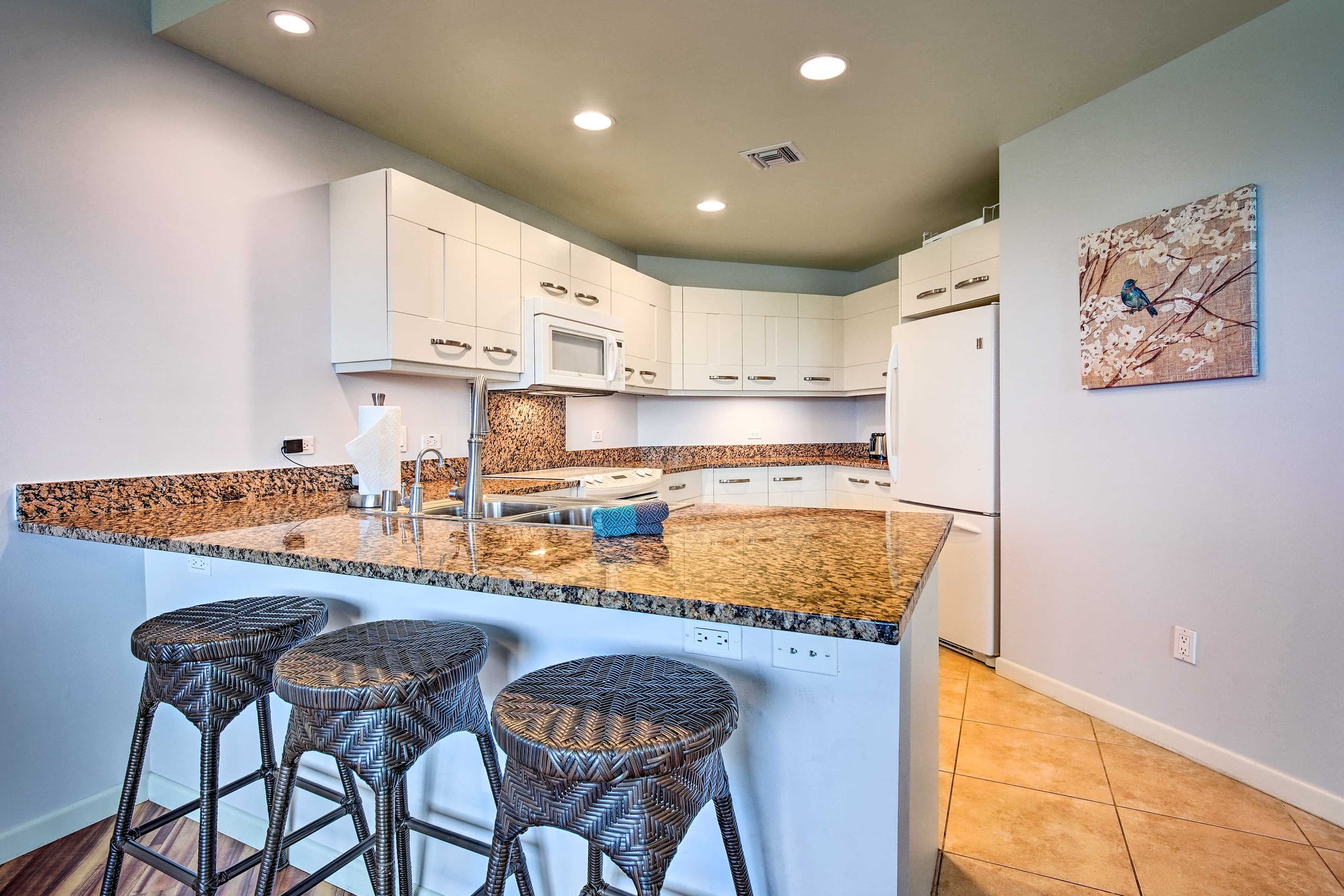 Townhouse in Kailua-Kona · ★4.89 · 3 bedrooms · 5 beds · 2.5 baths - Image 9