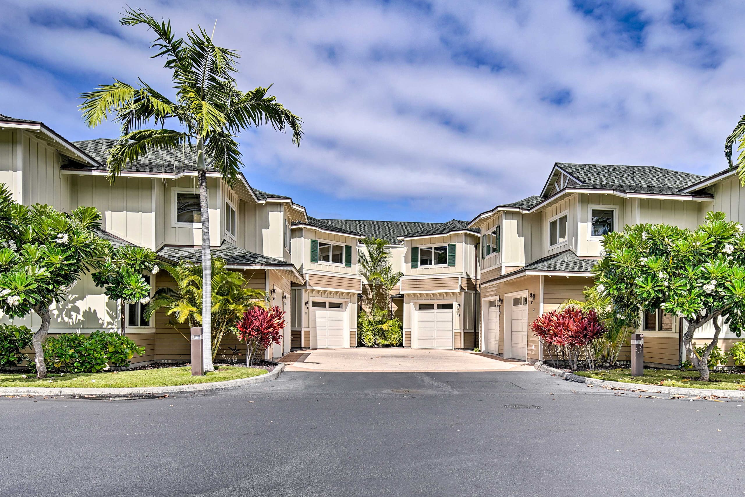 Townhouse in Kailua-Kona · ★4.89 · 3 bedrooms · 5 beds · 2.5 baths - Image 5