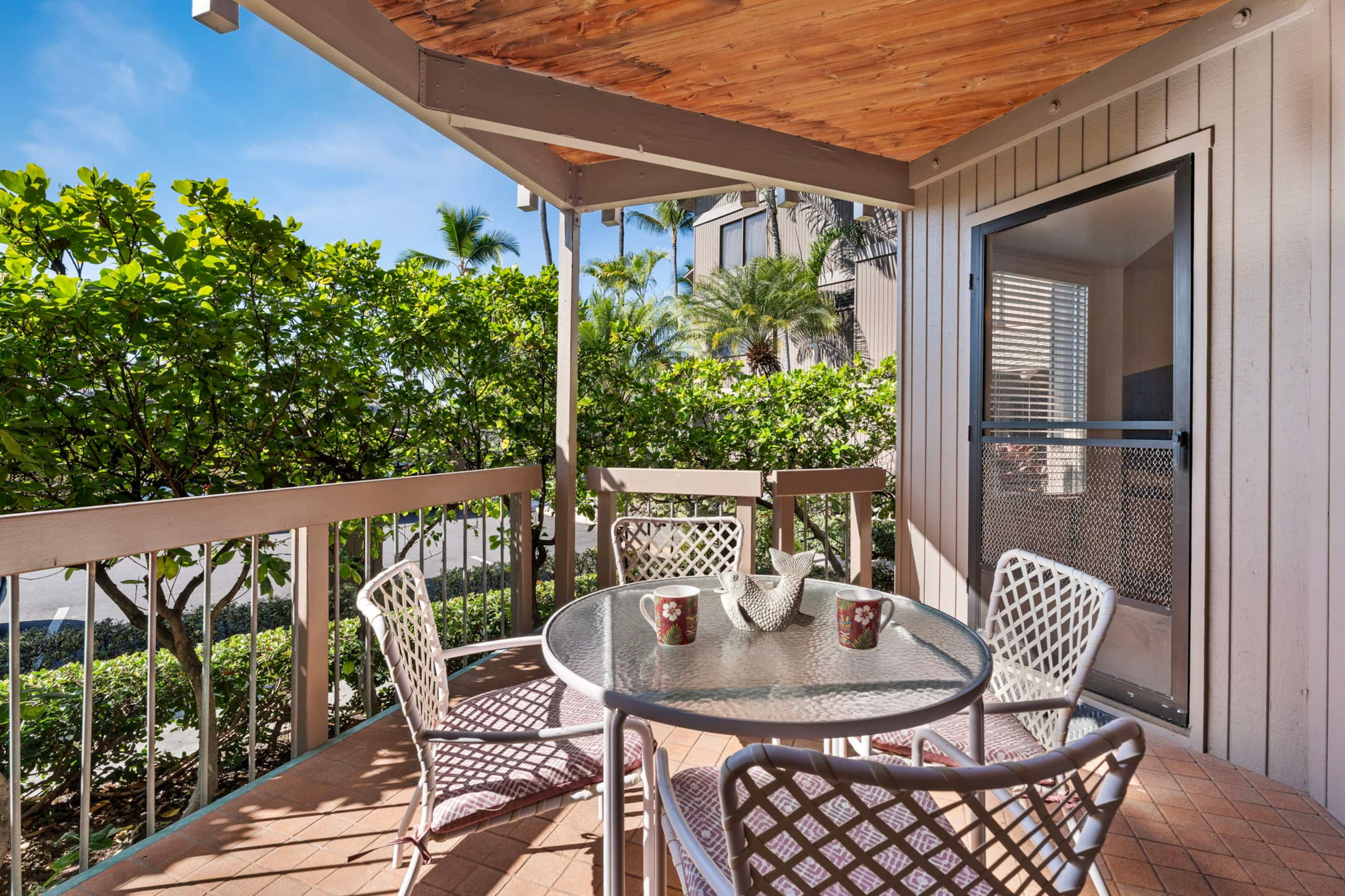 Condo in Kailua-Kona · ★4.88 · 2 bedrooms · 3 beds · 2 baths - Image 22