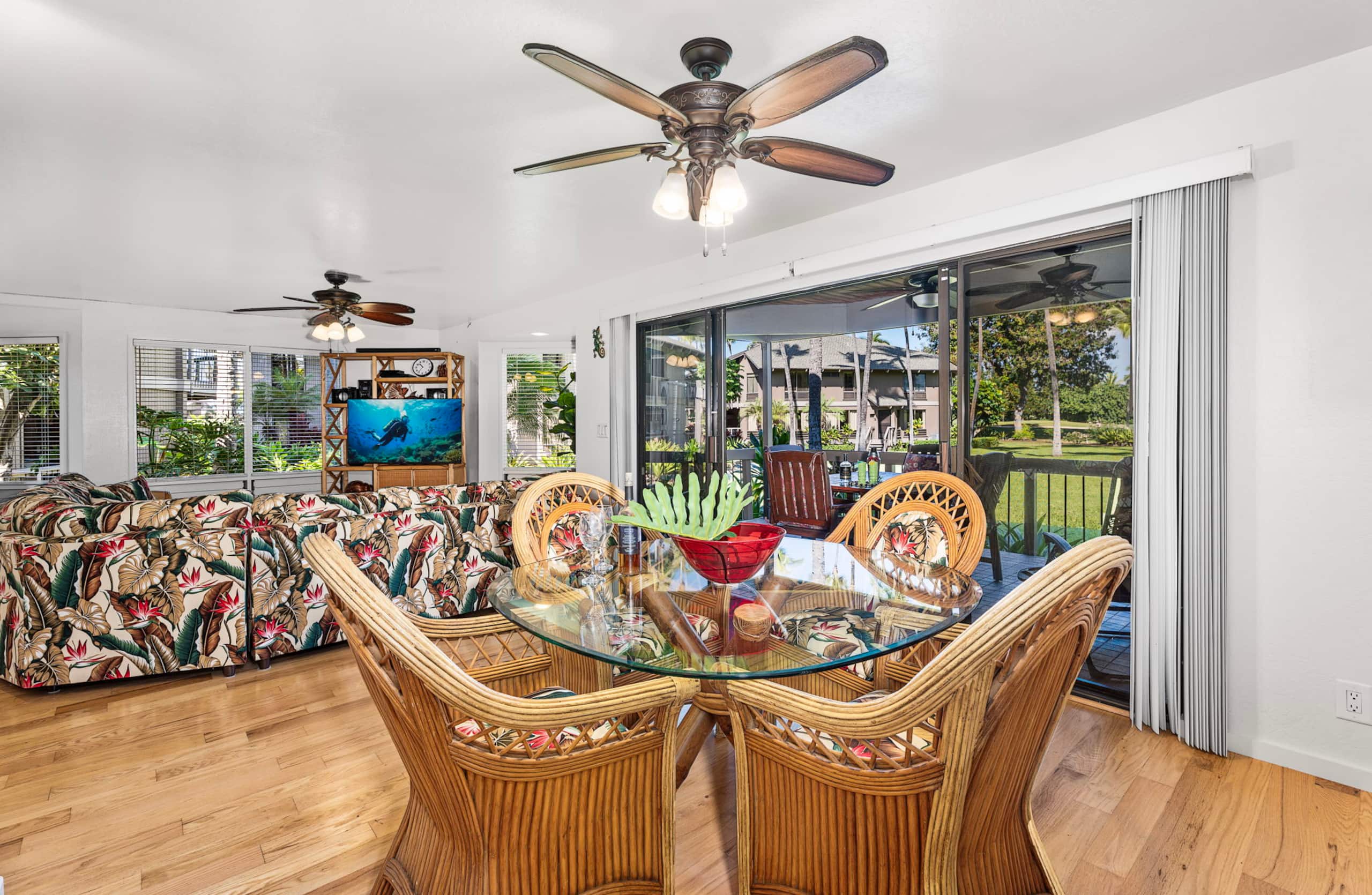 Condo in Kailua-Kona · ★4.88 · 2 bedrooms · 3 beds · 2 baths - Image 5