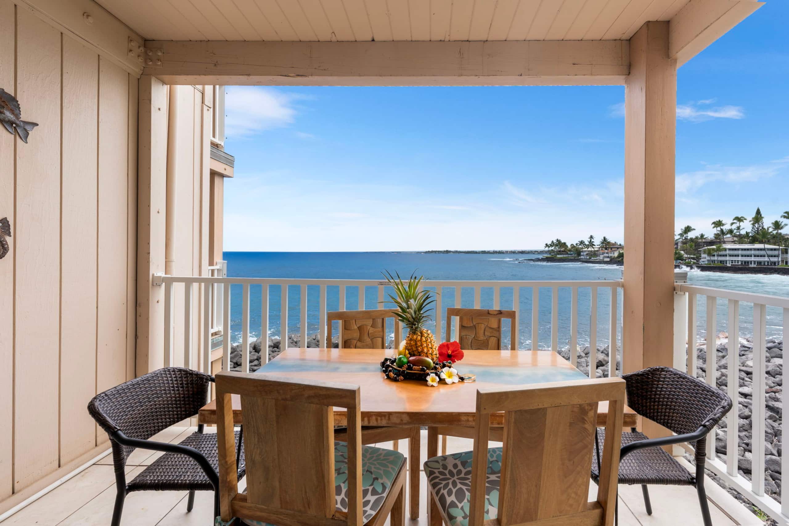 Condo in Kailua-Kona · ★4.51 · 2 bedrooms · 4 beds · 2 baths - Image 24