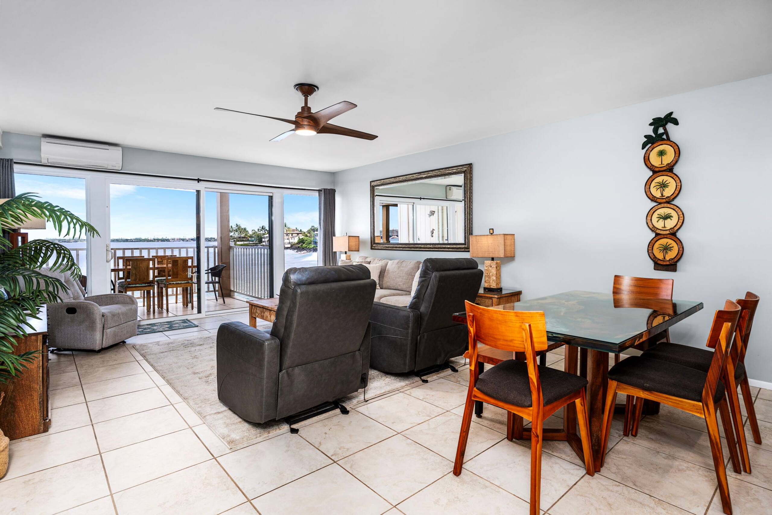 Condo in Kailua-Kona · ★4.51 · 2 bedrooms · 4 beds · 2 baths - Image 8