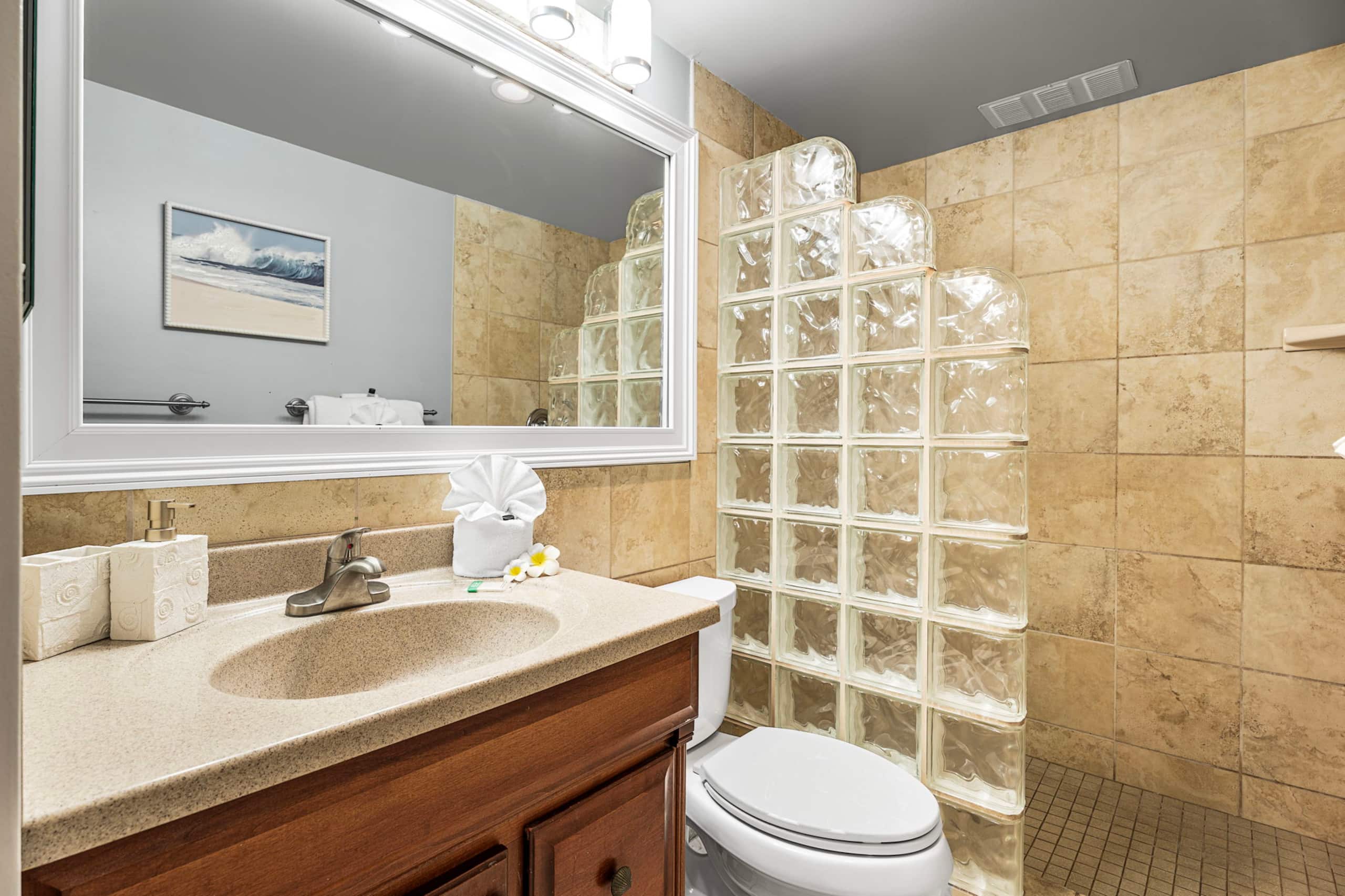 Condo in Kailua-Kona · ★4.51 · 2 bedrooms · 4 beds · 2 baths - Image 16