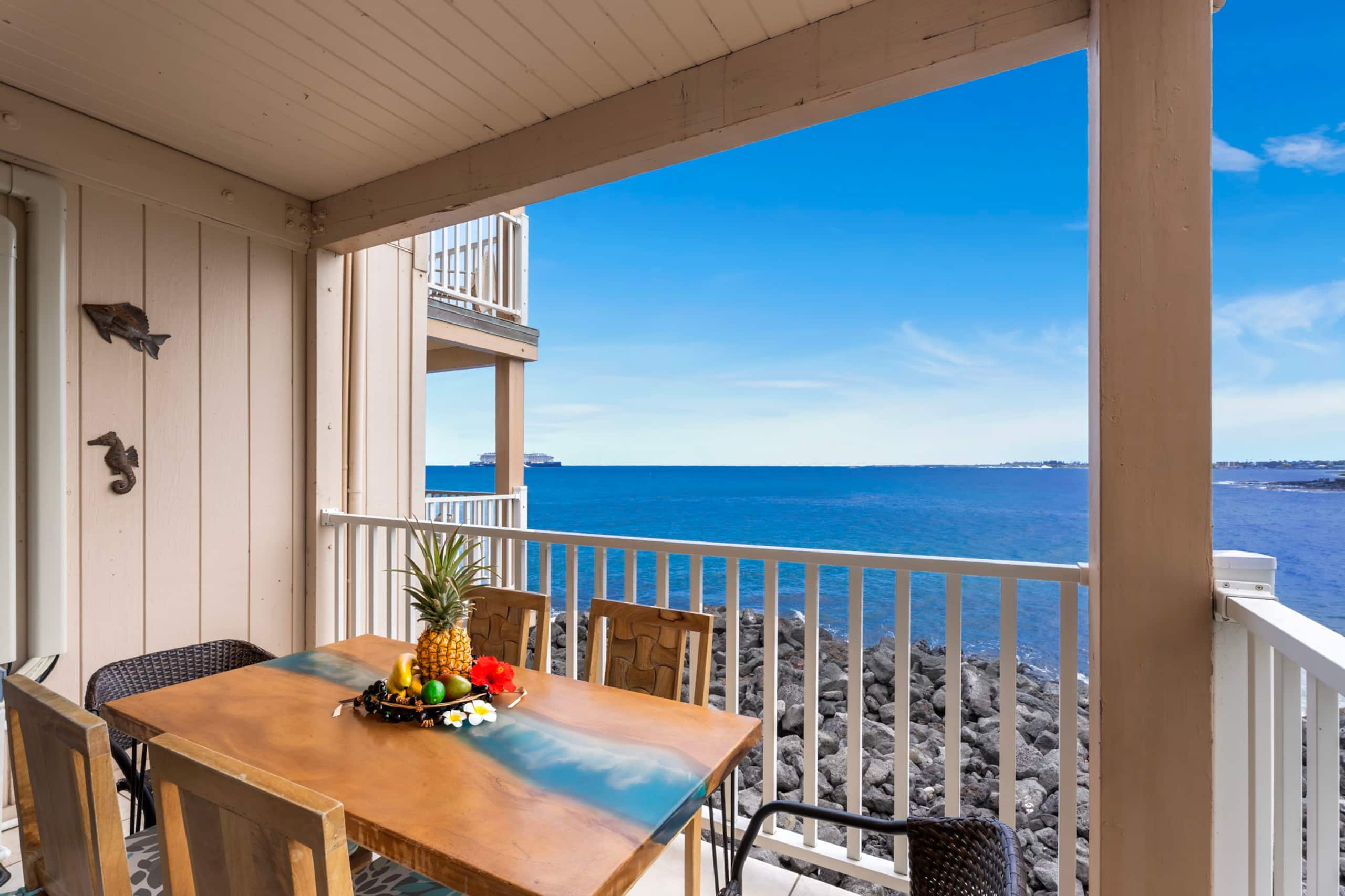 Condo in Kailua-Kona · ★4.51 · 2 bedrooms · 4 beds · 2 baths - Image 23