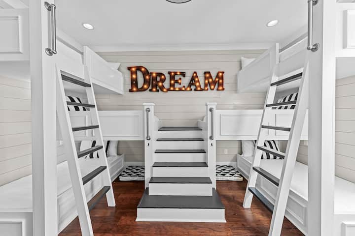 Second Floor Bunk Room with 6 Built-In Twin Bunk Beds and En-suite Bathroom