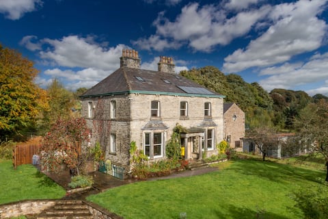 Luxury Country House - Hot Tub, Sauna, Riverside
