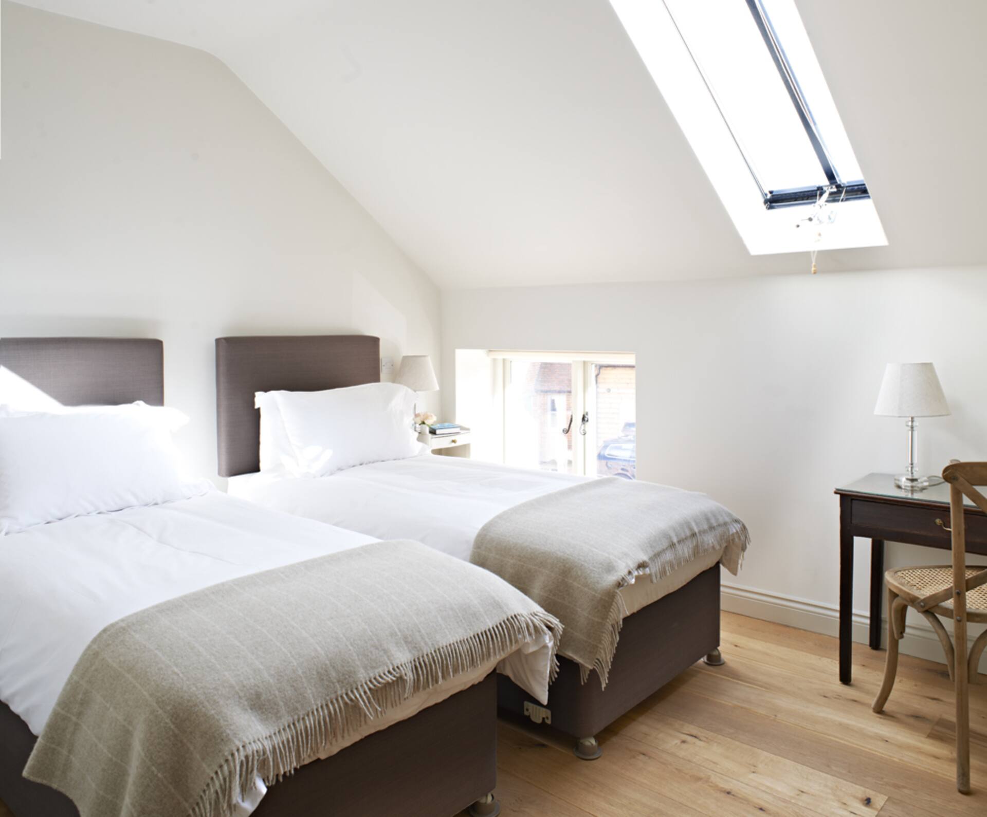 The Stable accessible-Studio-Prestige-Salle d'eau-Vue sur la cour — photo 2