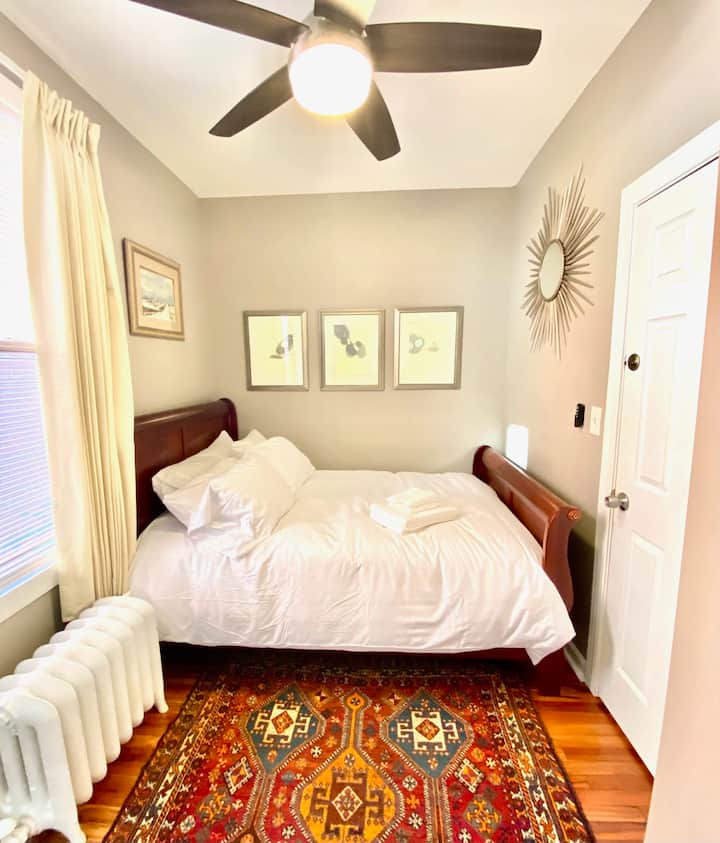 Спалня № 2 (първи етаж) Пълно легло