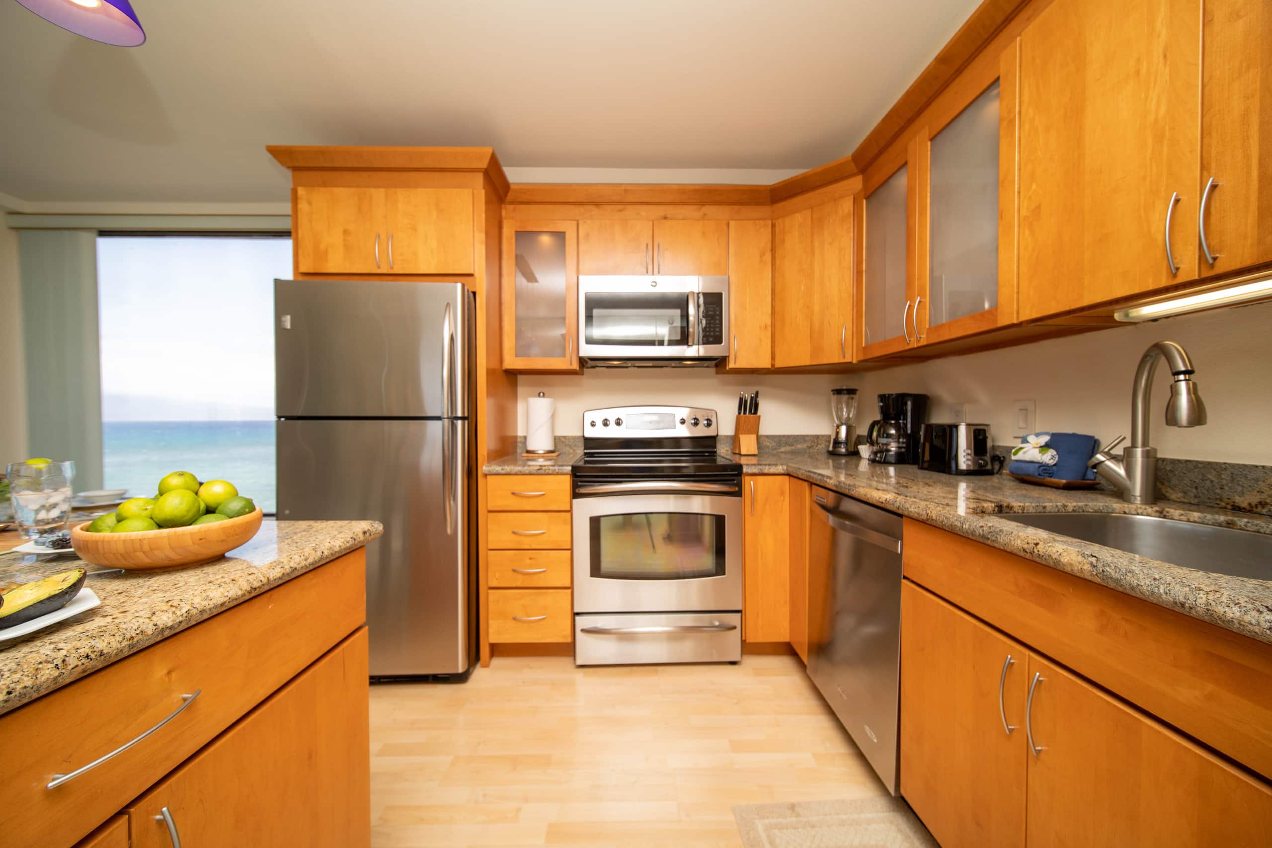 Condo in Lahaina · ★4.81 · 1 bedroom · 2 beds · 1 bath - Image 8