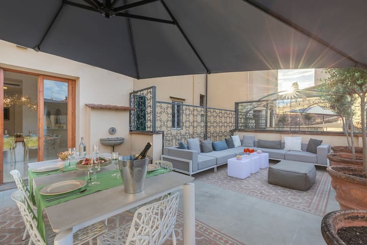 5 Stars Suite with Terrace