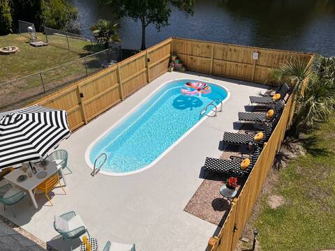 Lagoona Matata (private pool + dock)