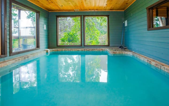Serenity in the Mist - Splash in the private pool! - Cabins for