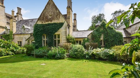 Bellhouse, Nympsfield, Cotswolds