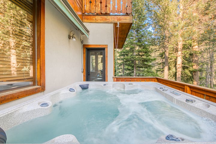 Swiss Chalet-palisades Hot Tub, Pets Ok - Tahoe City, CA