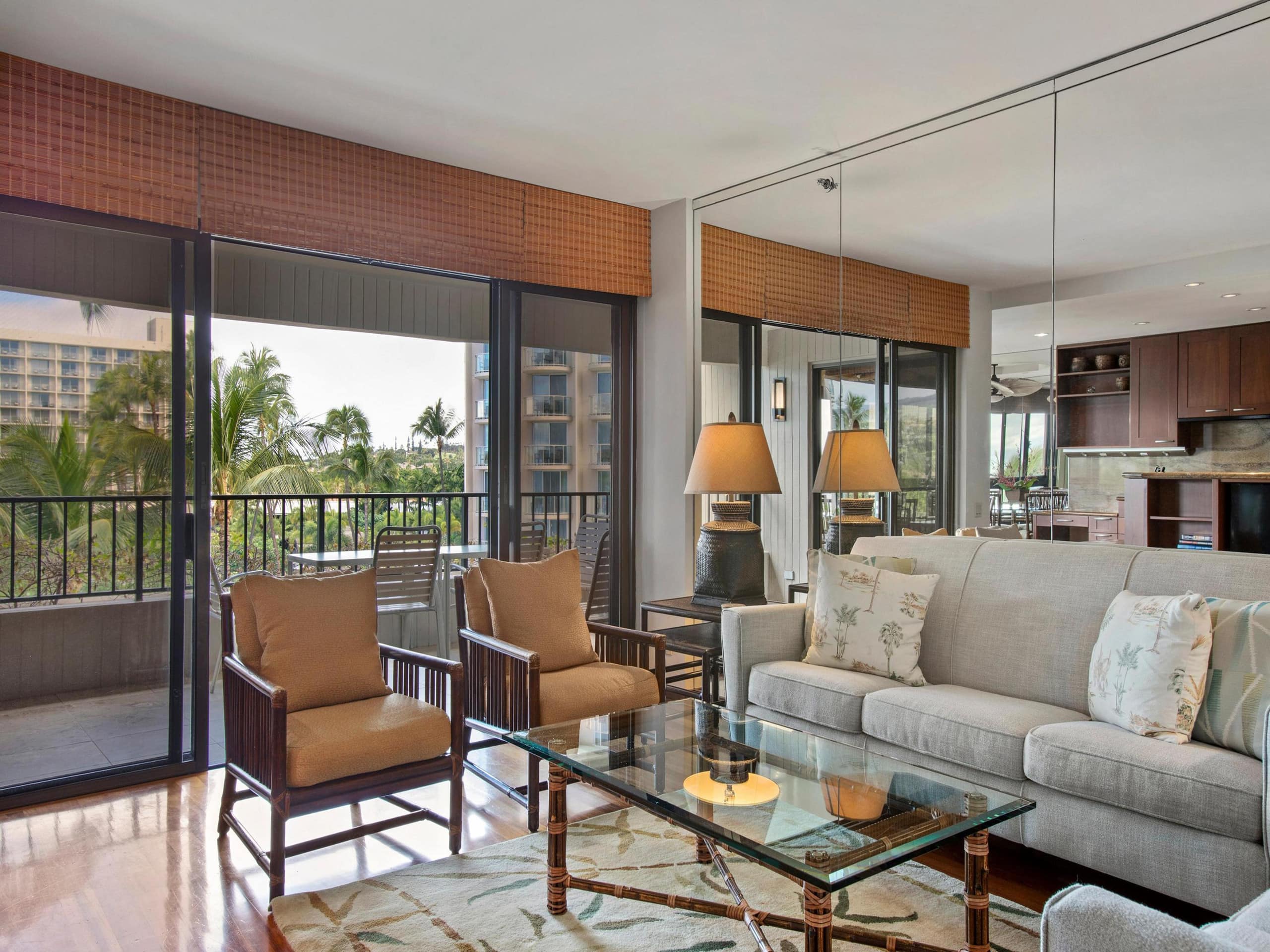 Ocean & Island Views, Sleeps 9 w/ Private Lanai - Photo 9