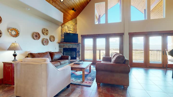 Close To Lifts | Wifi | Views | Peak Condo - Angel Fire, NM