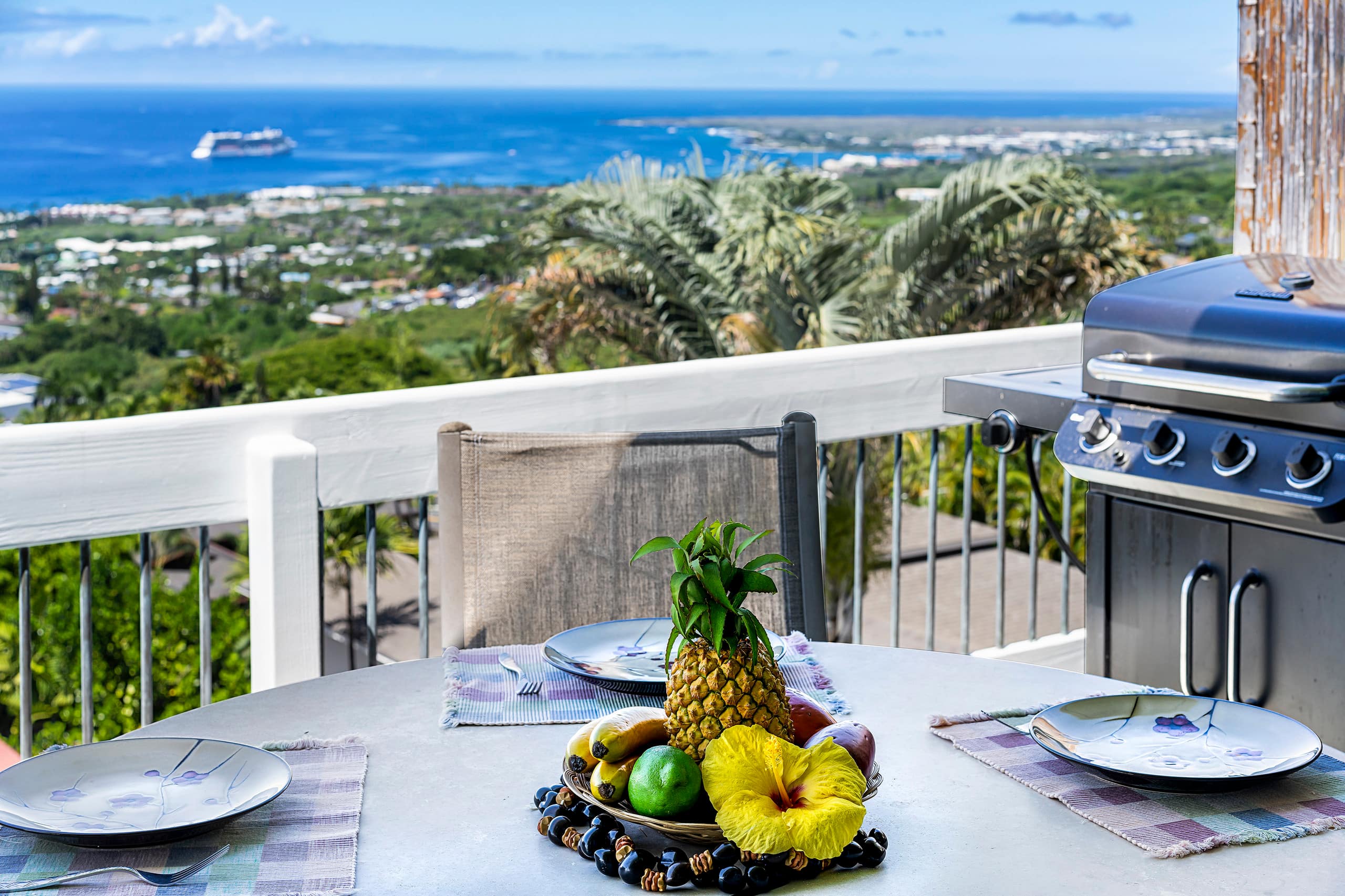 Home in Kailua-Kona · ★4.69 · 3 bedrooms · 4 beds · 3.5 baths - Image 41