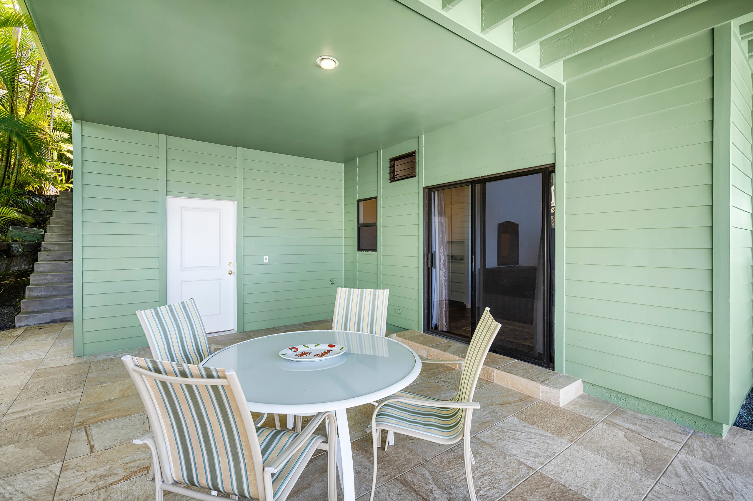 Home in Kailua-Kona · ★4.69 · 3 bedrooms · 4 beds · 3.5 baths - Image 28