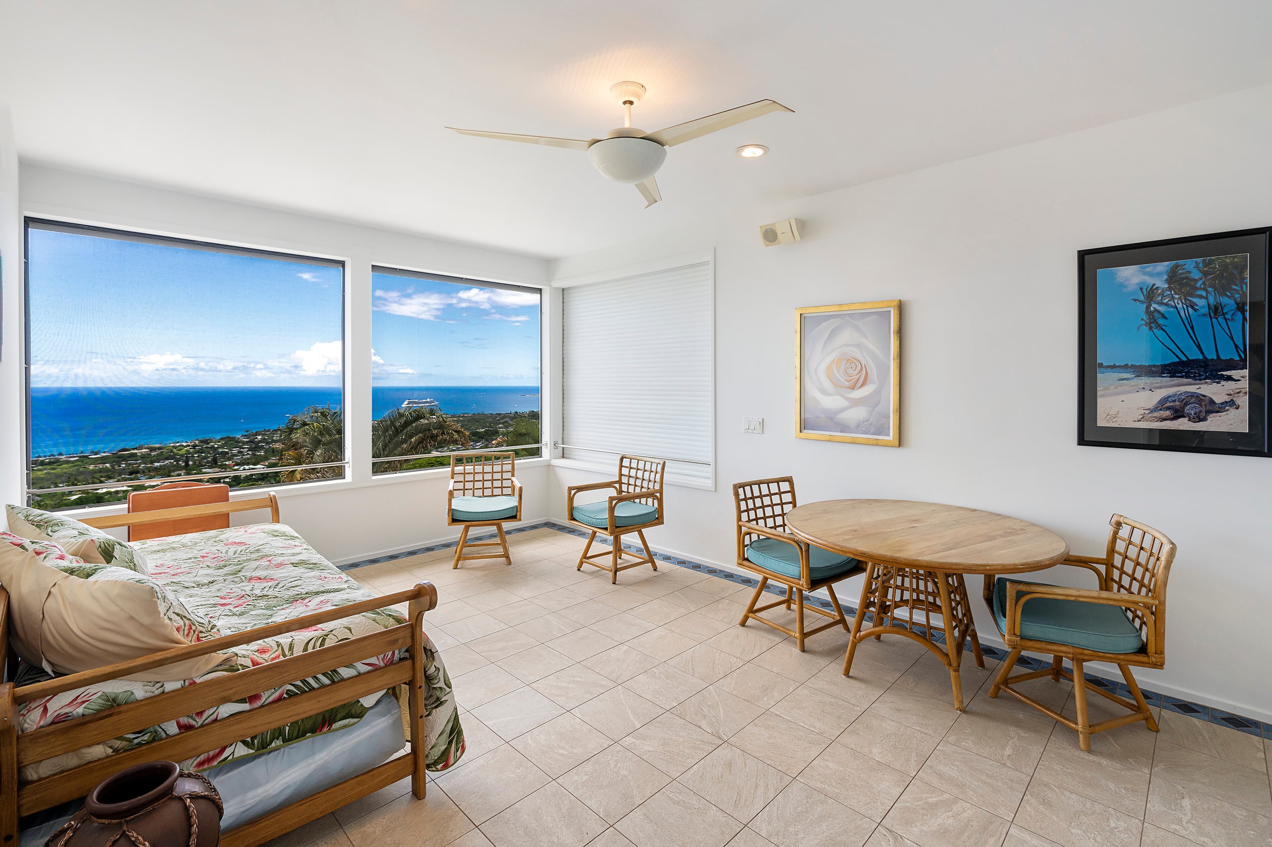 Home in Kailua-Kona · ★4.69 · 3 bedrooms · 4 beds · 3.5 baths - Image 22
