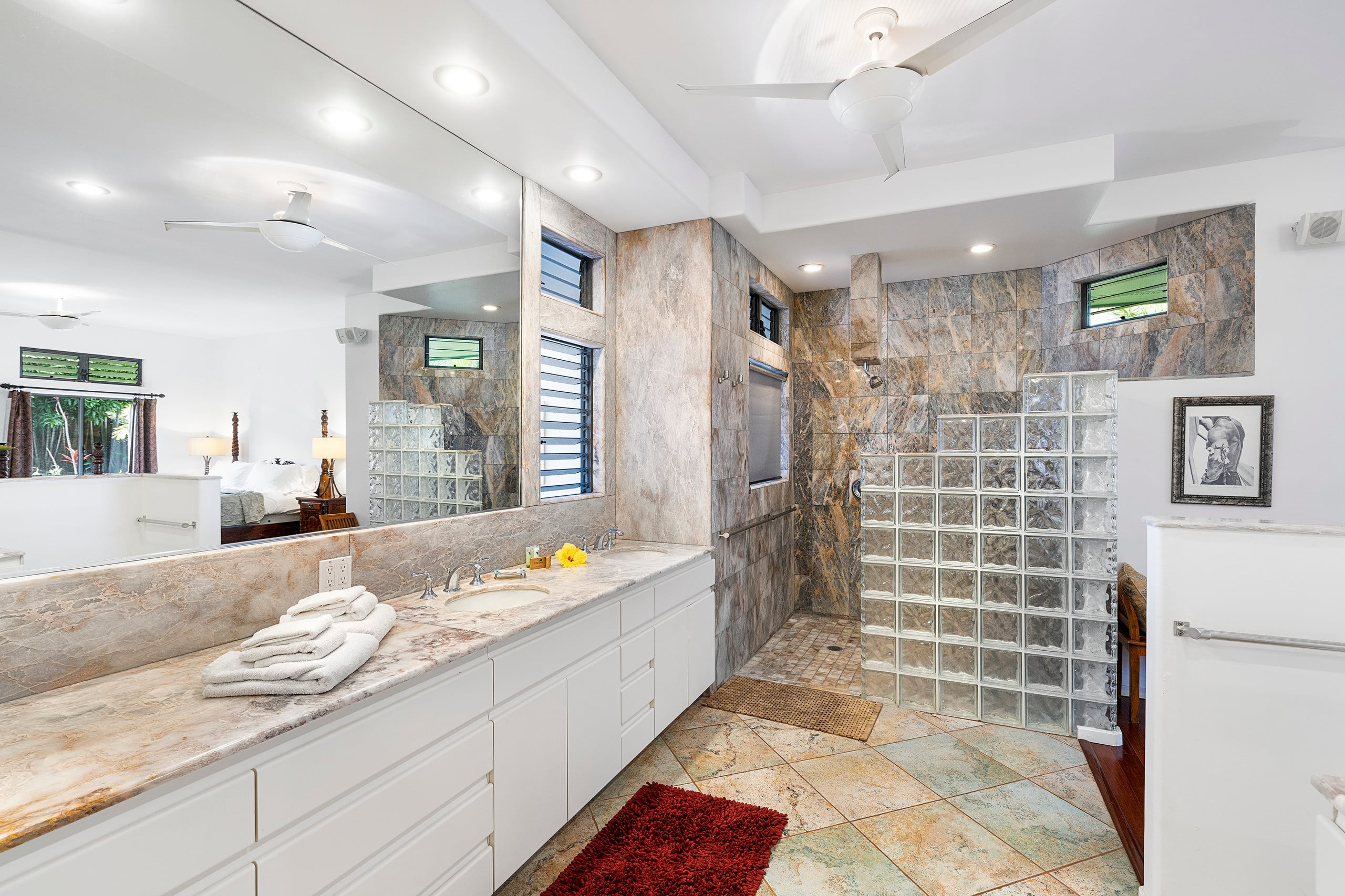 Home in Kailua-Kona · ★4.69 · 3 bedrooms · 4 beds · 3.5 baths - Image 20