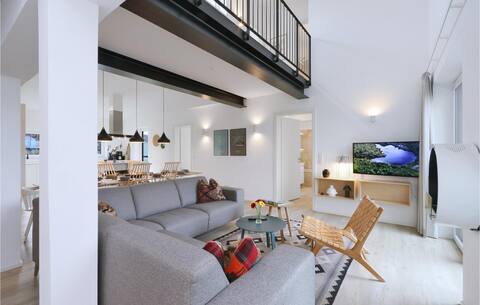 Cozy home in Lembruch/Dümmer See with kitchen