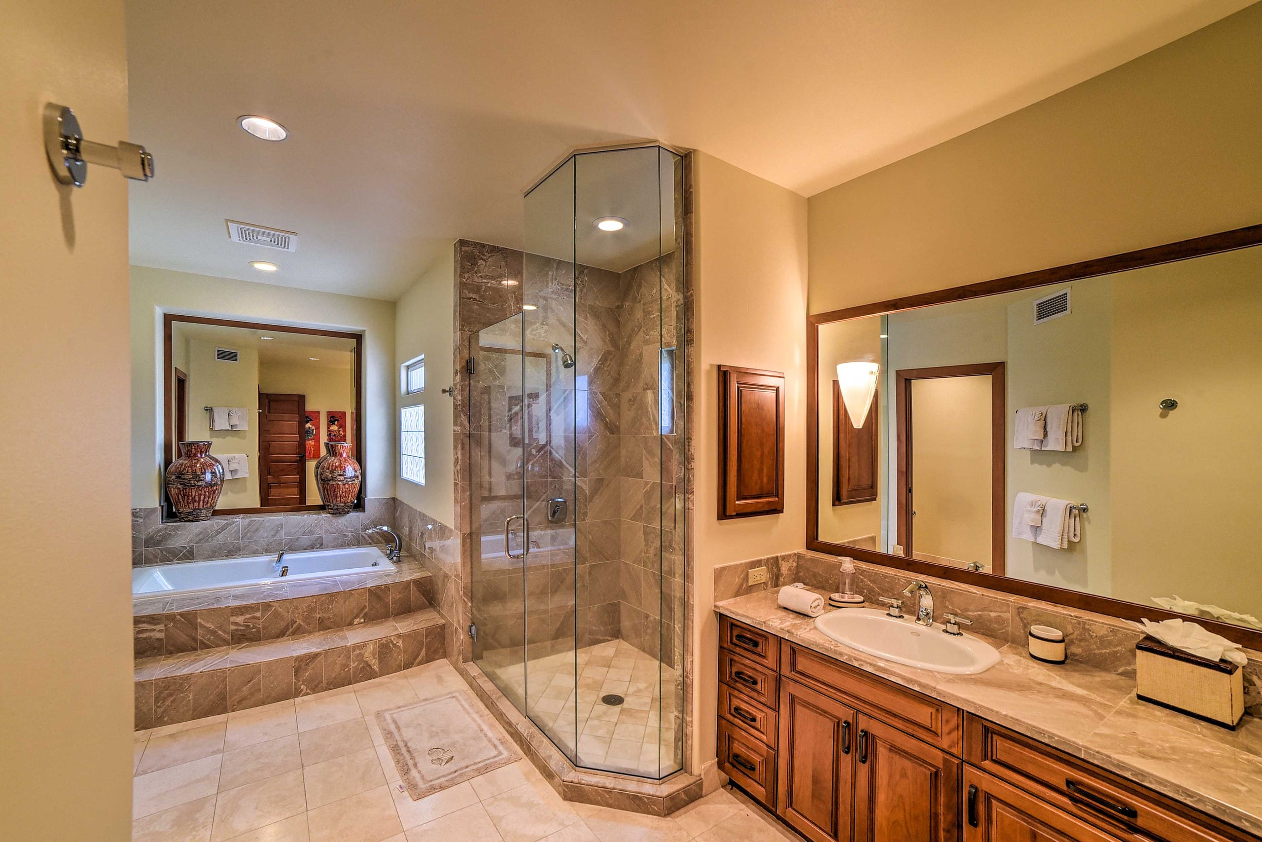 Villa in Waimea · ★4.89 · 3 bedrooms · 4 beds · 3.5 shared baths - Image 17