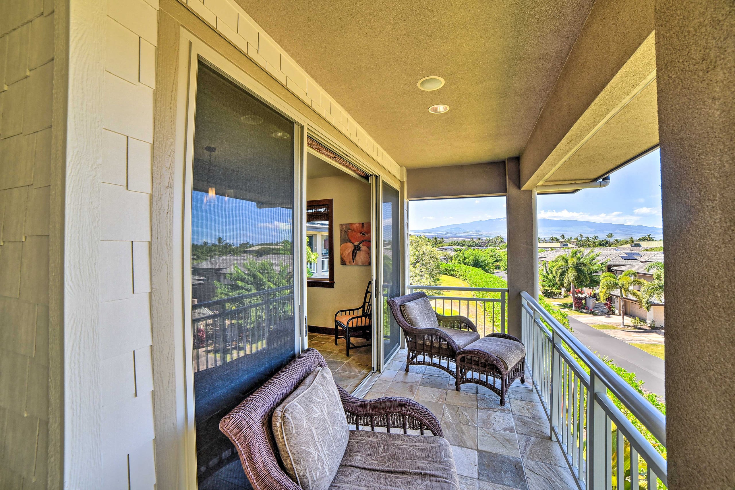 Villa in Waimea · ★4.89 · 3 bedrooms · 4 beds · 3.5 shared baths - Image 23