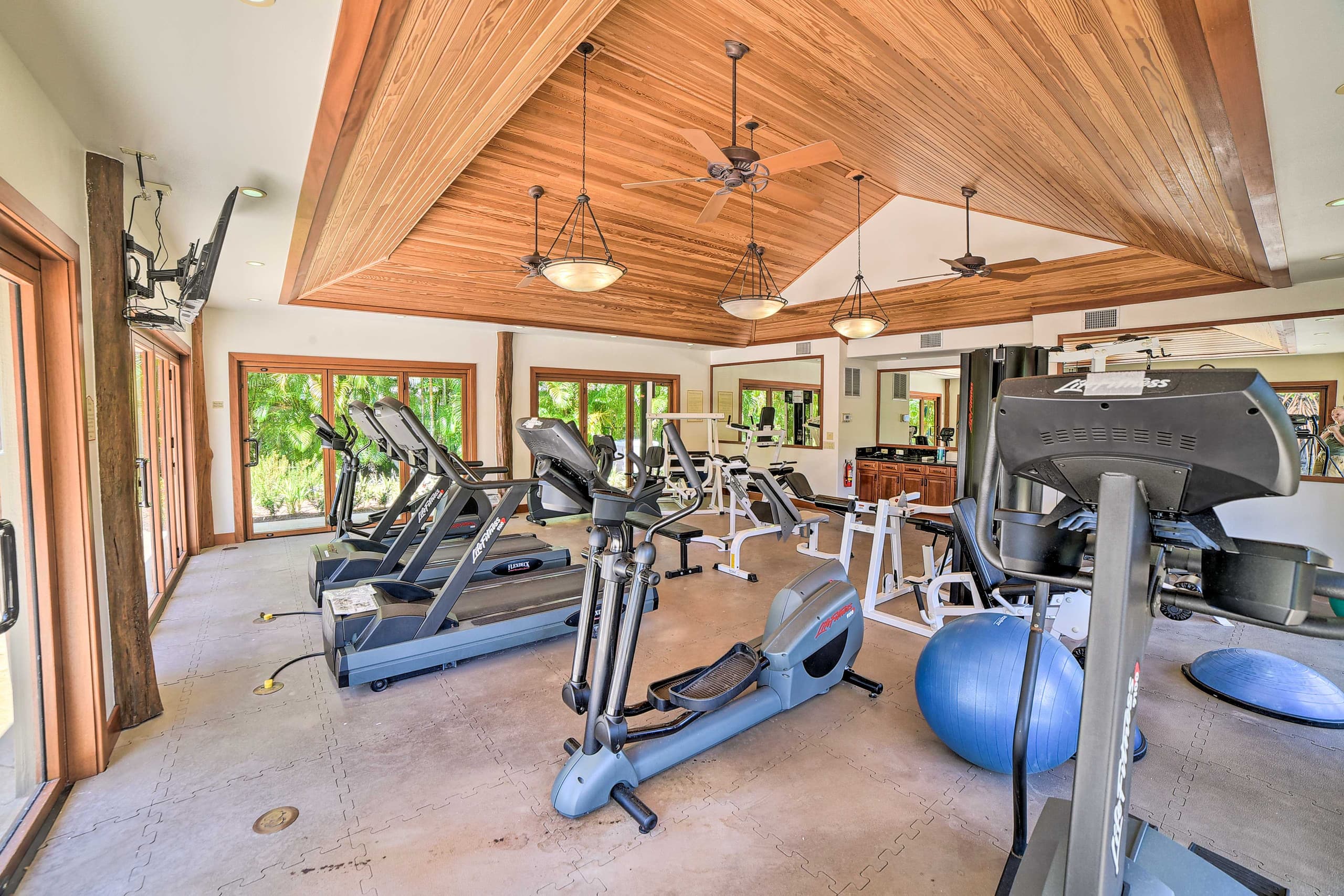 Villa in Waimea · ★4.89 · 3 bedrooms · 4 beds · 3.5 shared baths - Image 31