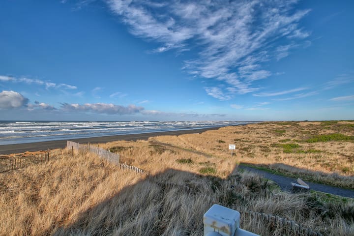 Vacations by the sea managed Airbnb listing 2