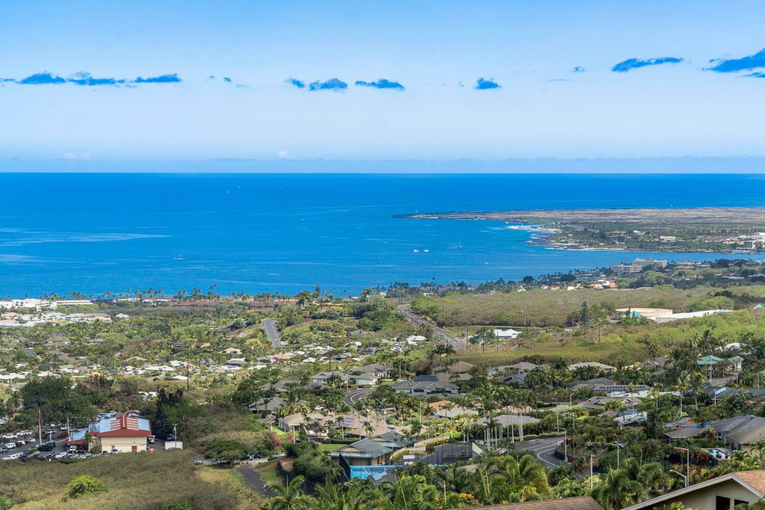 Home in Kailua-Kona · ★4.88 · 3 bedrooms · 6 beds · 3.5 baths - Image 79