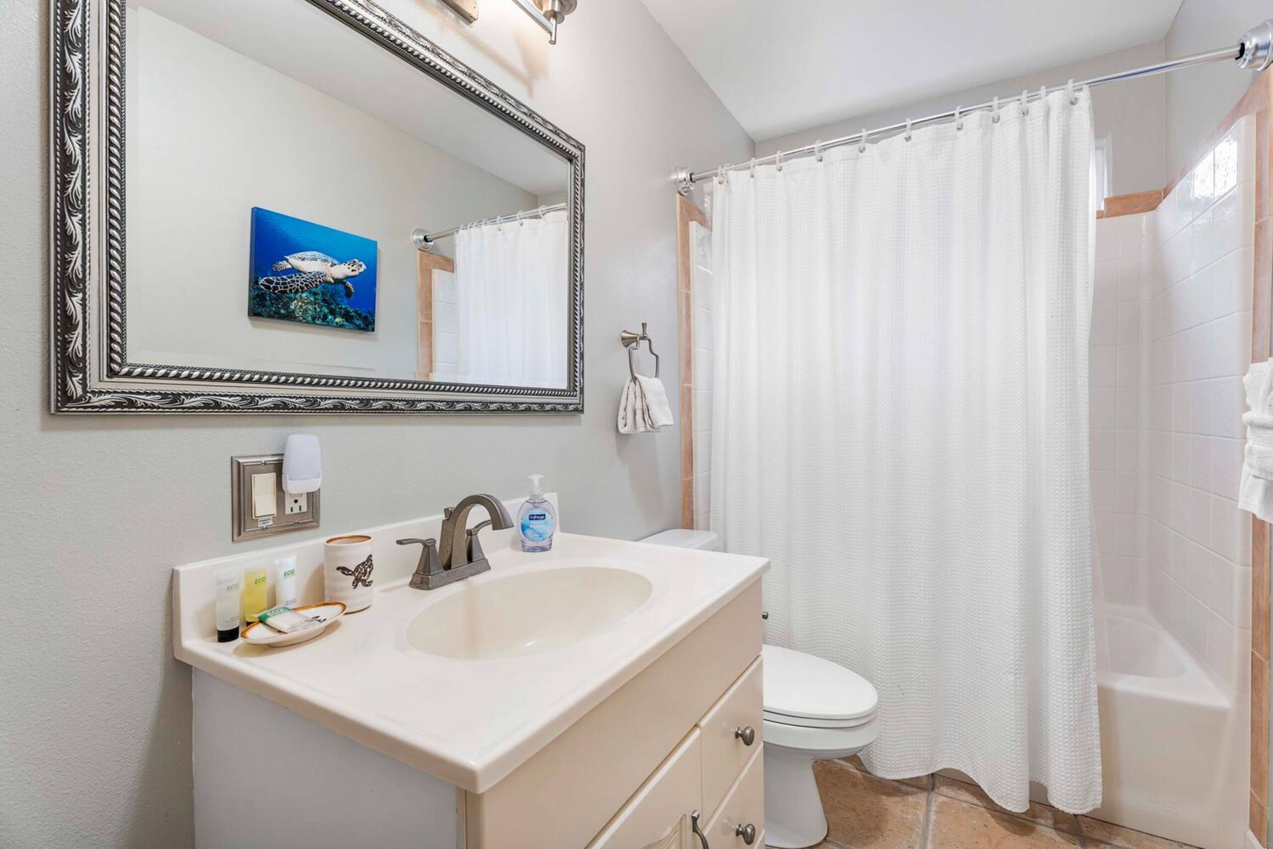 Home in Kailua-Kona · ★4.88 · 3 bedrooms · 6 beds · 3.5 baths - Image 56