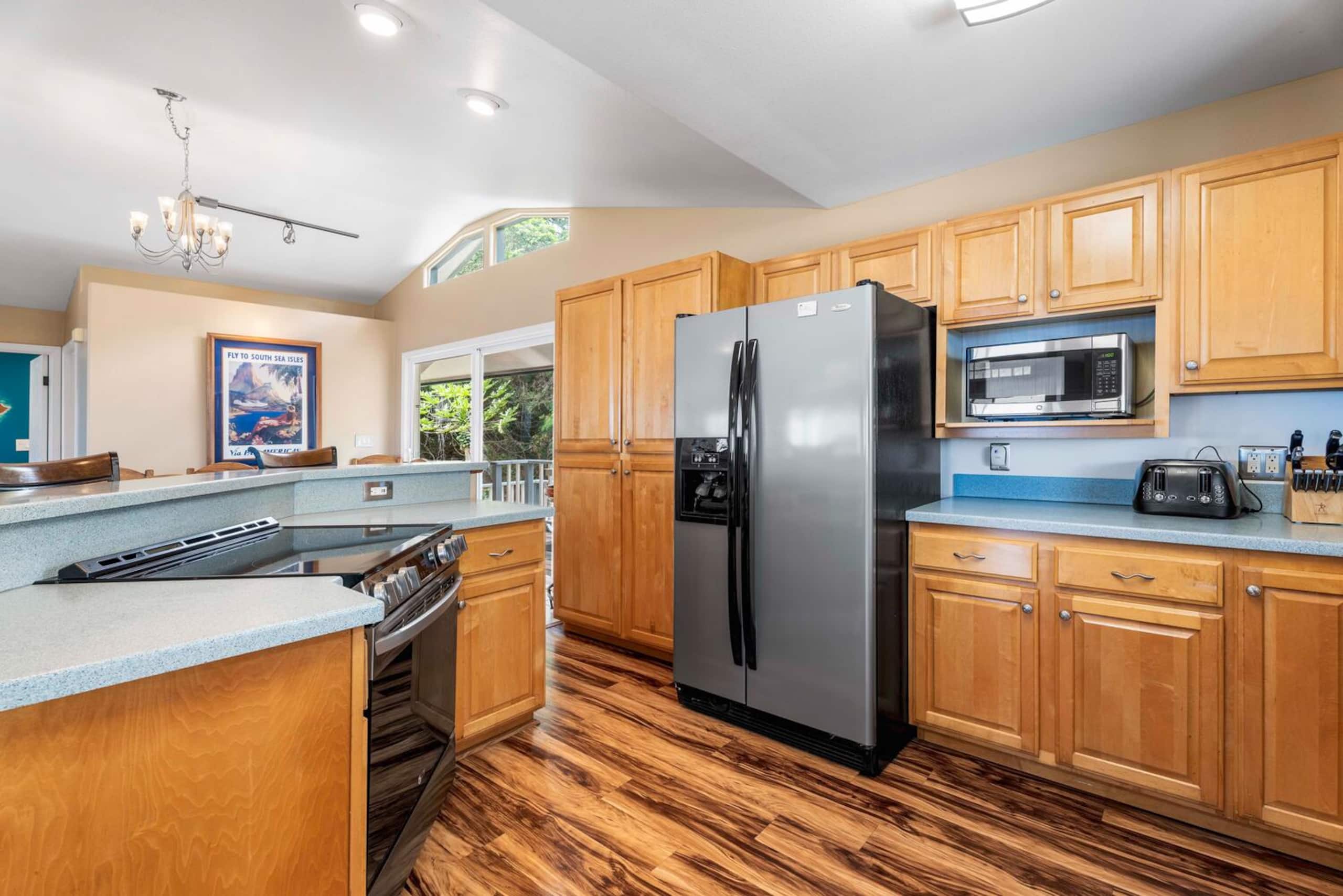 Home in Kailua-Kona · ★4.88 · 3 bedrooms · 6 beds · 3.5 baths - Image 12