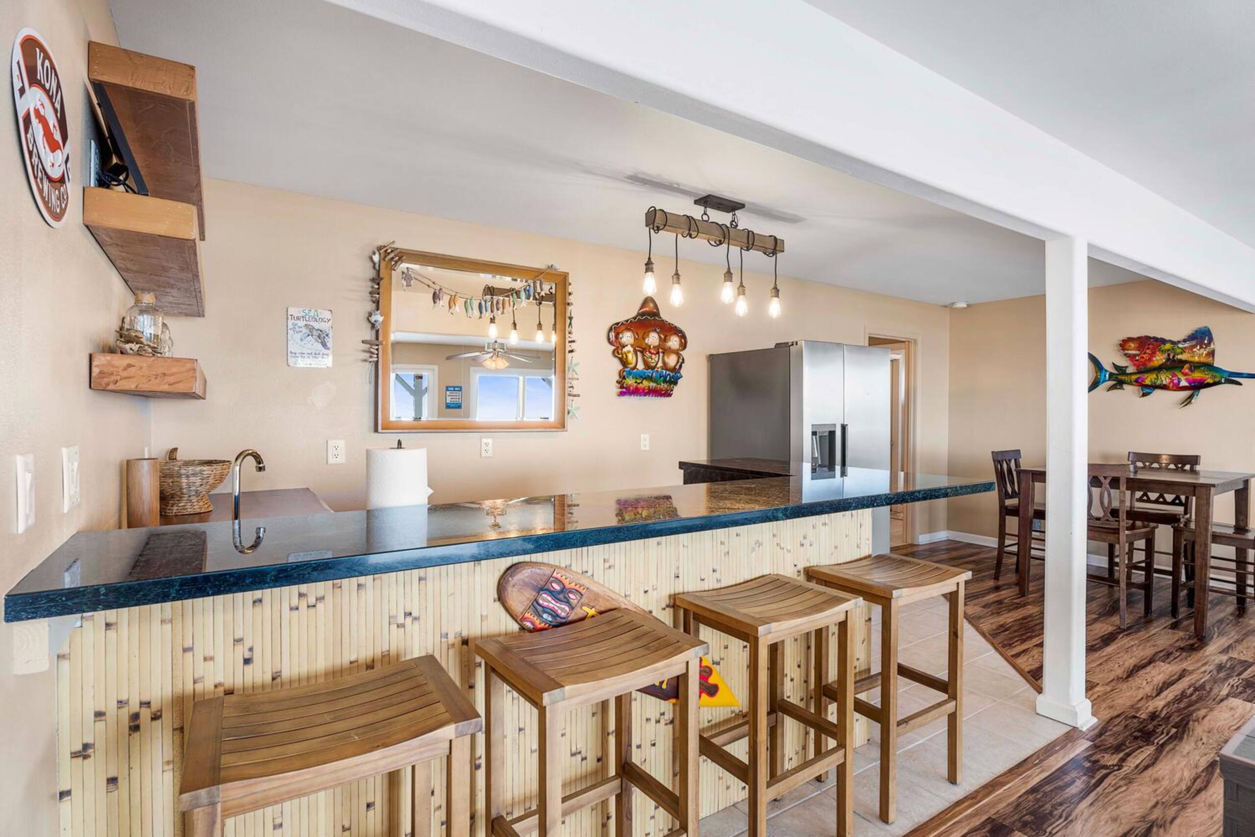 Home in Kailua-Kona · ★4.88 · 3 bedrooms · 6 beds · 3.5 baths - Image 26