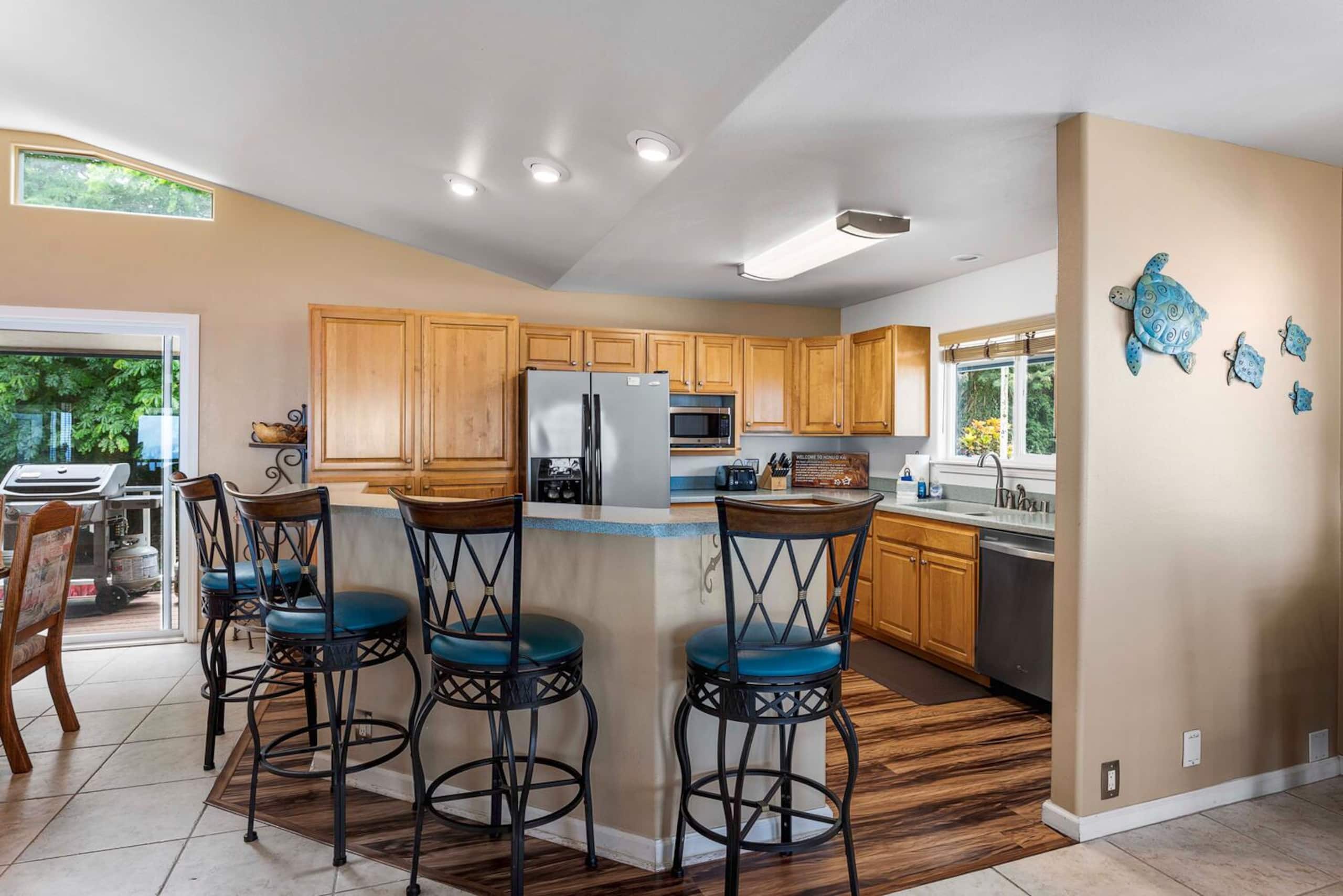 Home in Kailua-Kona · ★4.88 · 3 bedrooms · 6 beds · 3.5 baths - Image 72