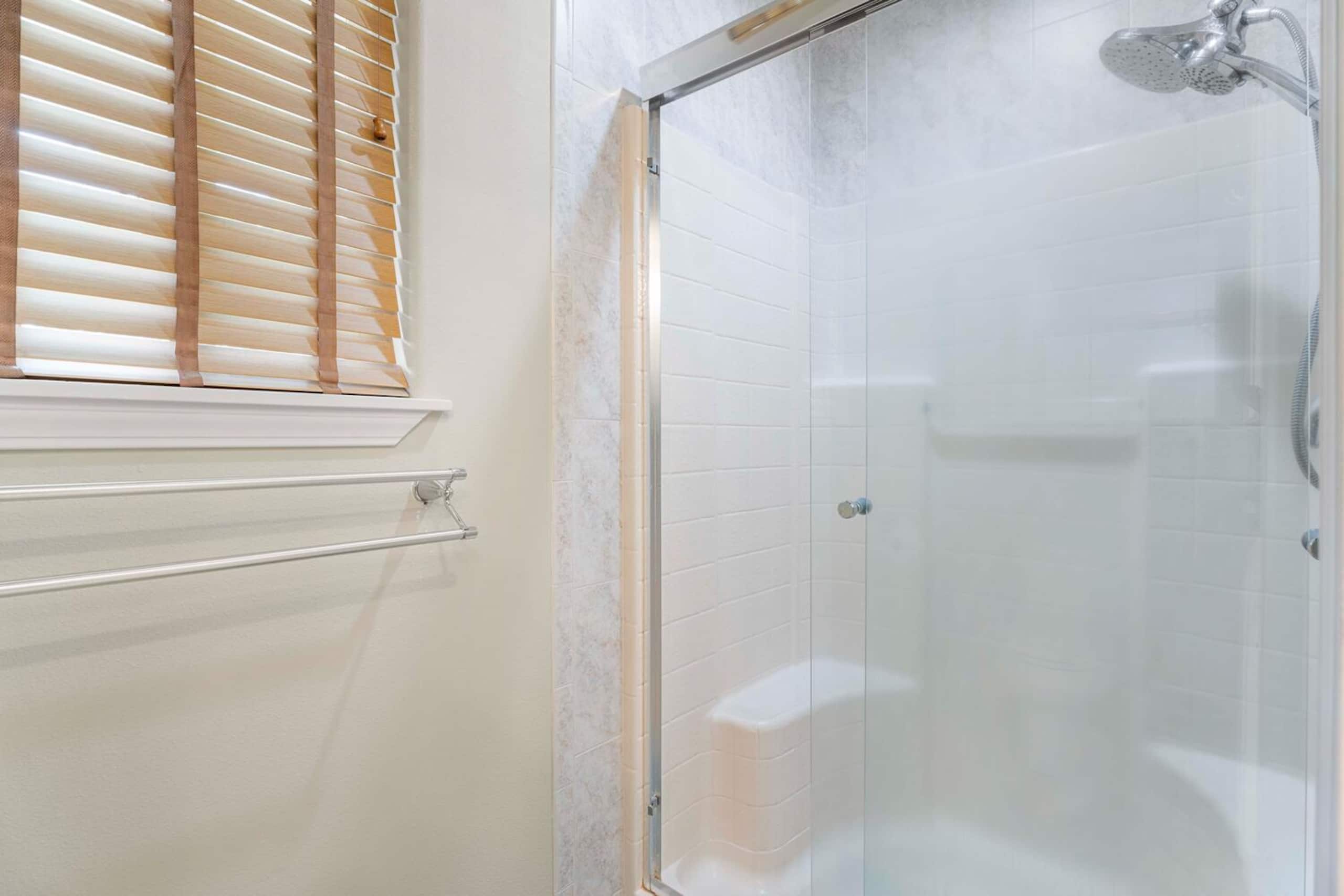 Home in Kailua-Kona · ★4.88 · 3 bedrooms · 6 beds · 3.5 baths - Image 19